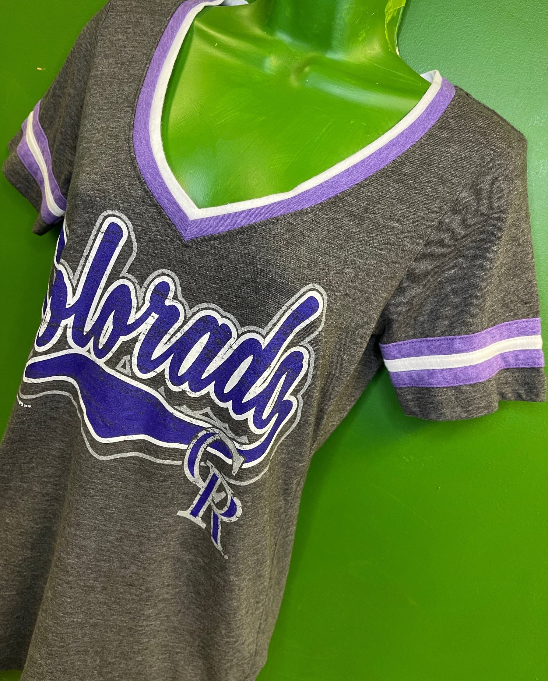 MLB Colorado Rockies Heathered Grey V-Neck T-Shirt Women's Small