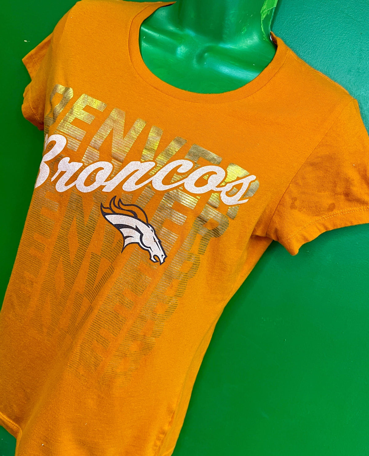 NFL Denver Broncos Majestic Orange T-Shirt Women's Small