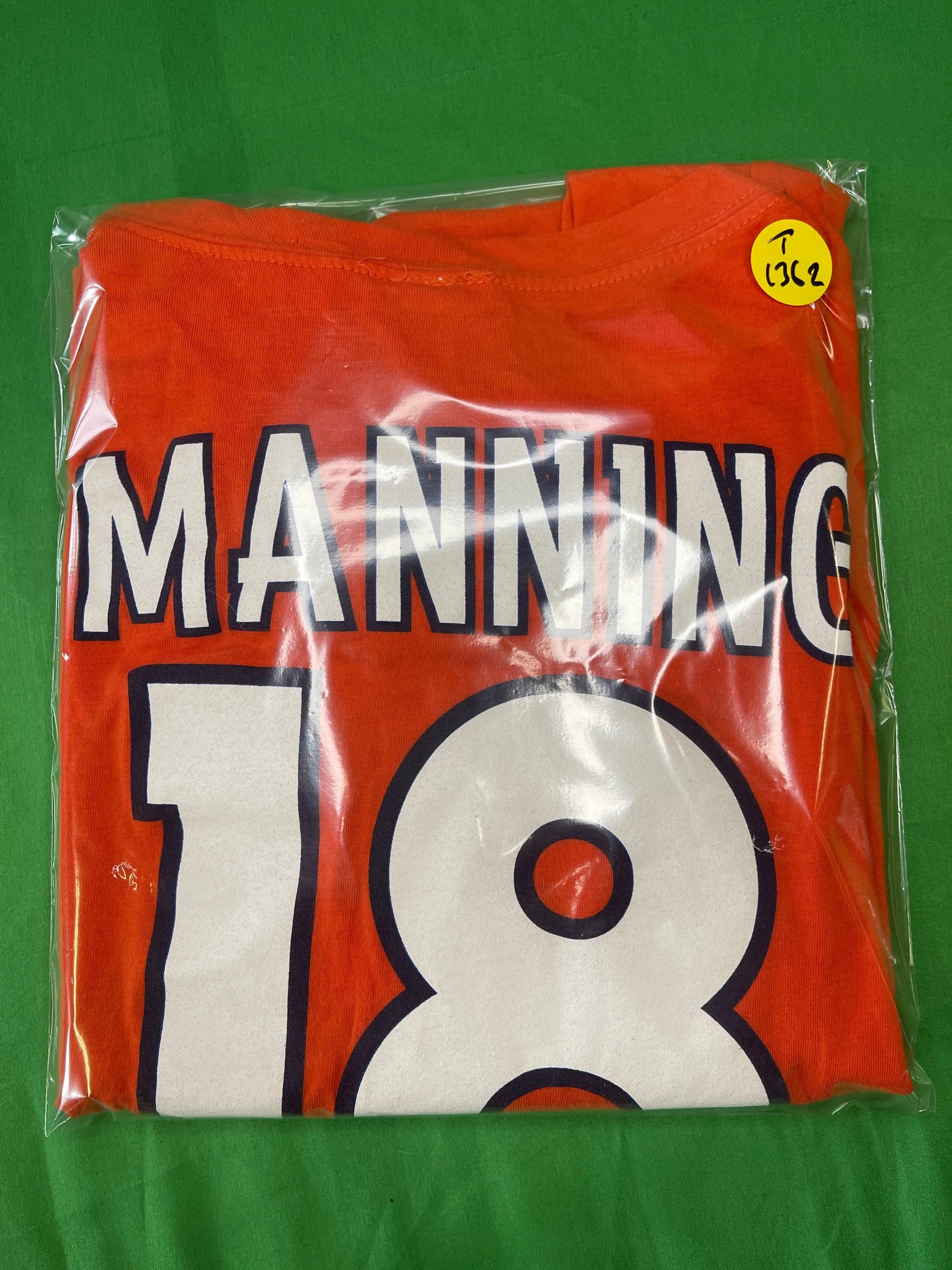 NFL Denver Broncos Peyton Manning #18 T-Shirt Girls' X-Large