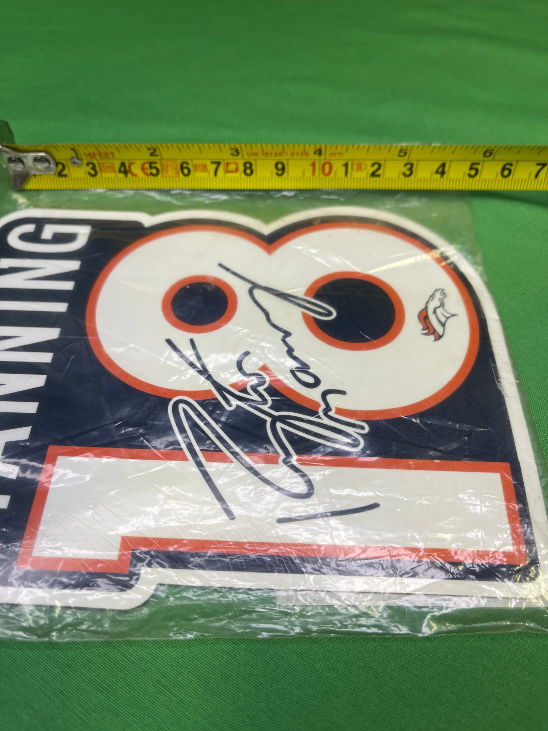 NFL Denver Broncos Peyton Manning #18 Team Magnet NWT