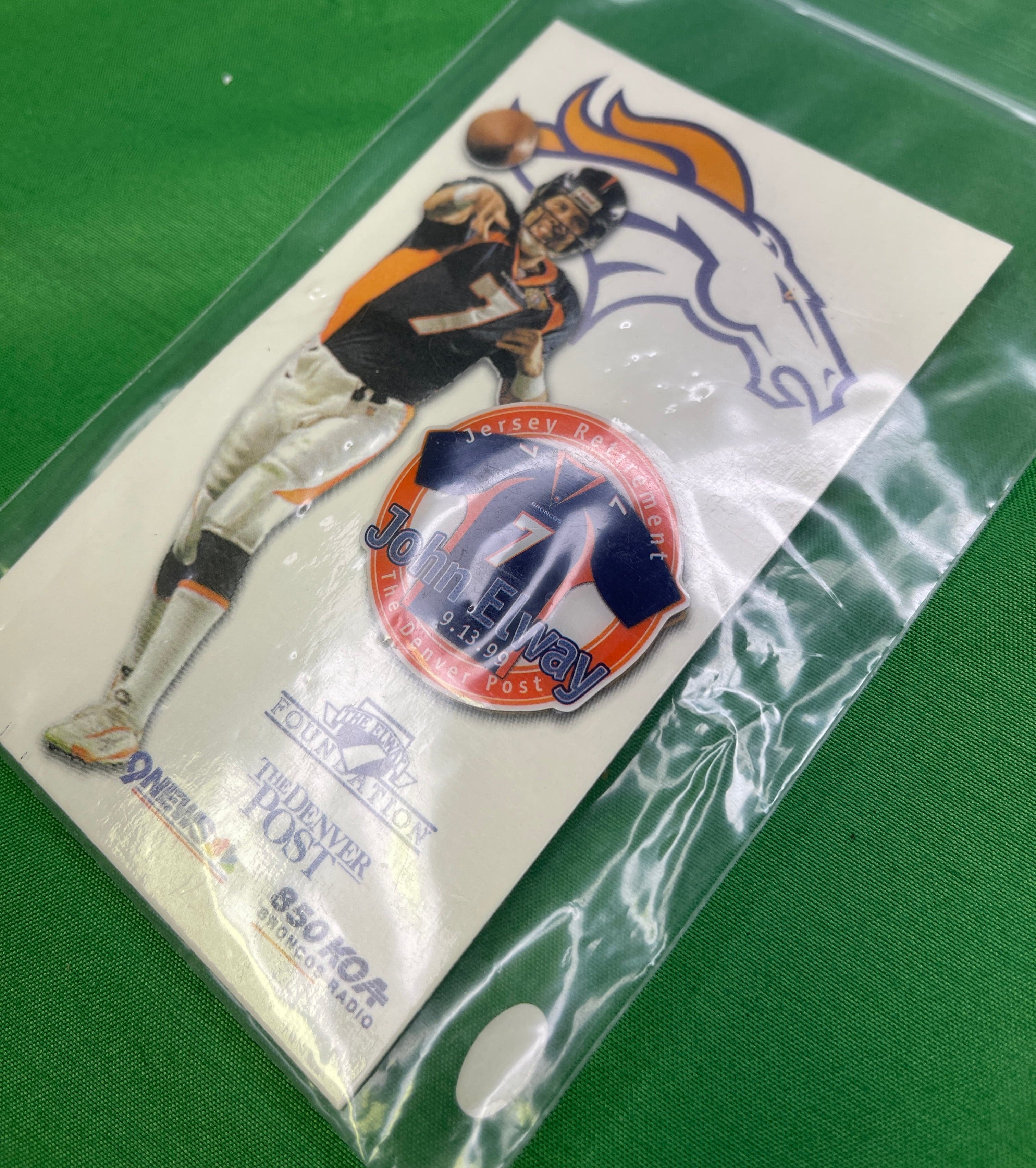 John Elway # 7 Jersey Retirement Pin Denver Broncos 9.13.99 Denver Post