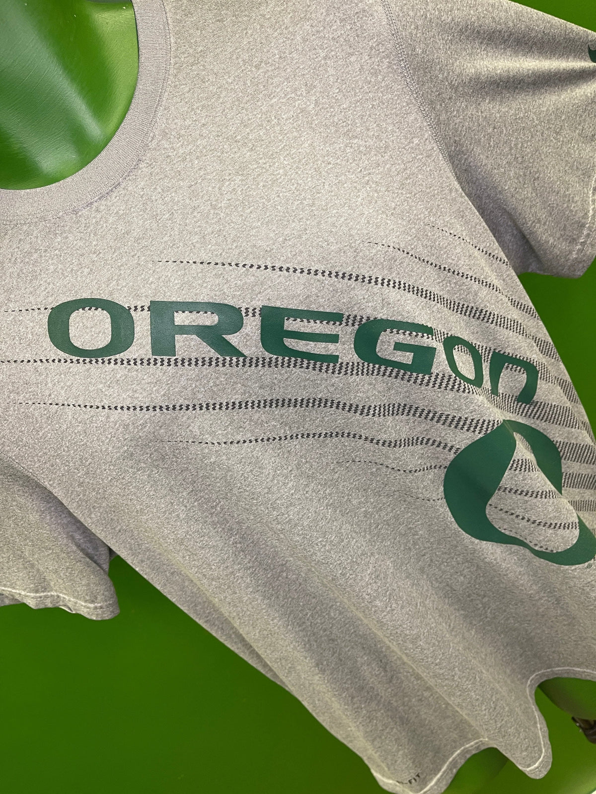 NCAA Oregon Ducks Heathered Grey Wicking T-Shirt Men's Medium