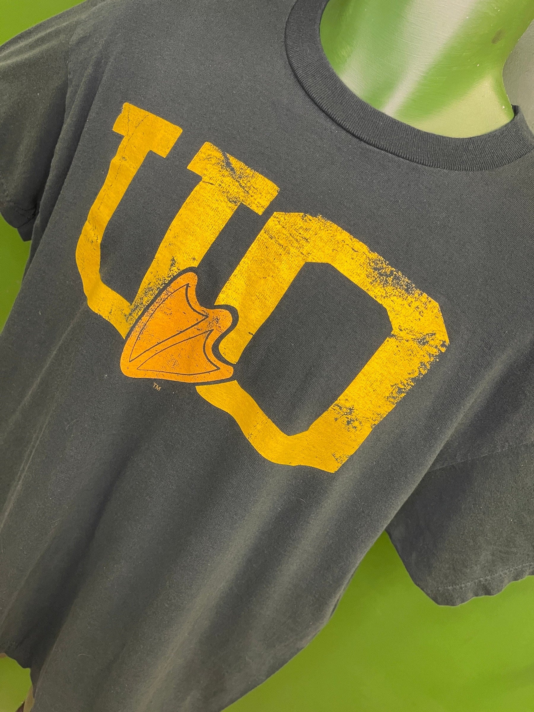 NCAA Oregon Ducks 100% Cotton Heavy T-Shirt Men's Medium
