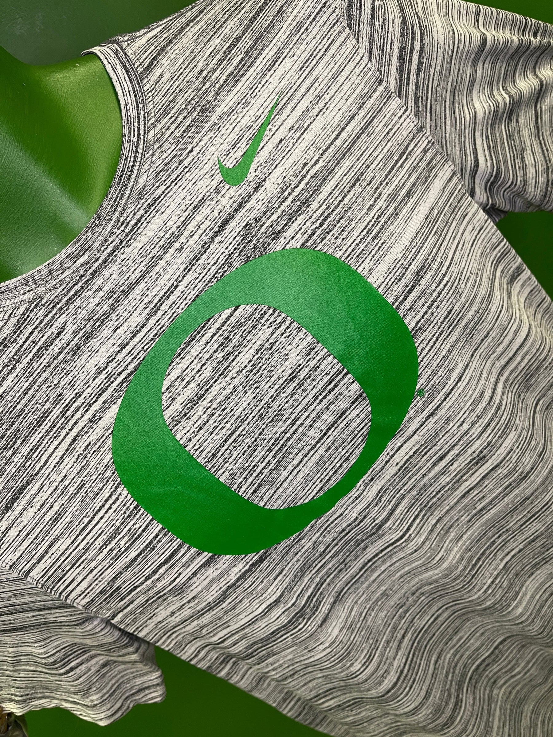 NCAA Oregon Ducks Grey Space Dye T-Shirt Youth X-Large 18-20
