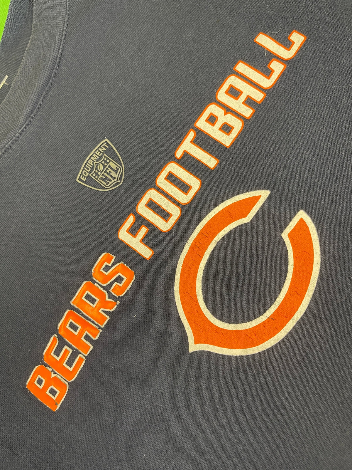 NFL Chicago Bears 100% Cotton Weathered T-Shirt Youth Small 7