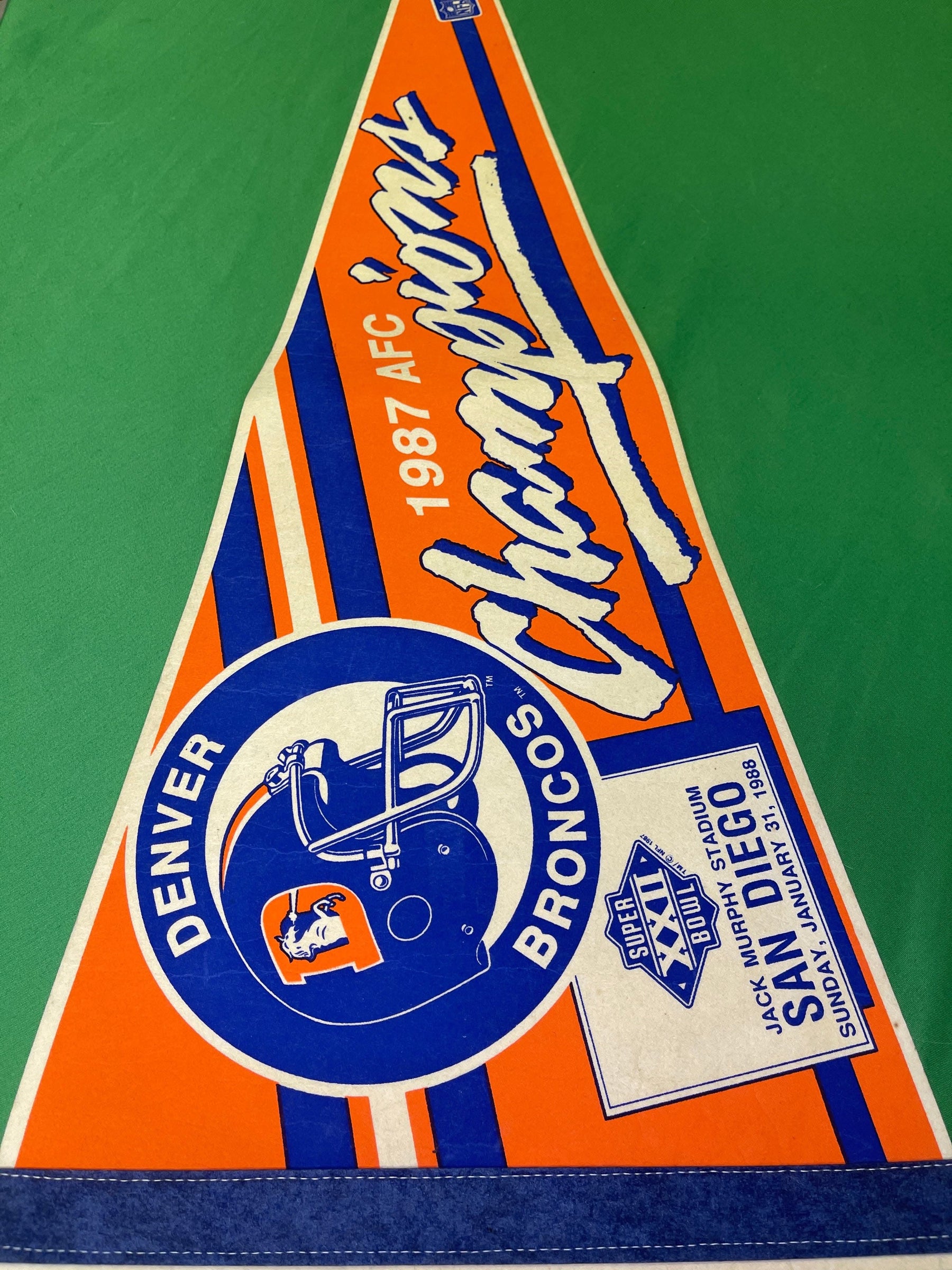 NFL Denver Broncos Super Bowl XXII 1988 Vintage Pennant
