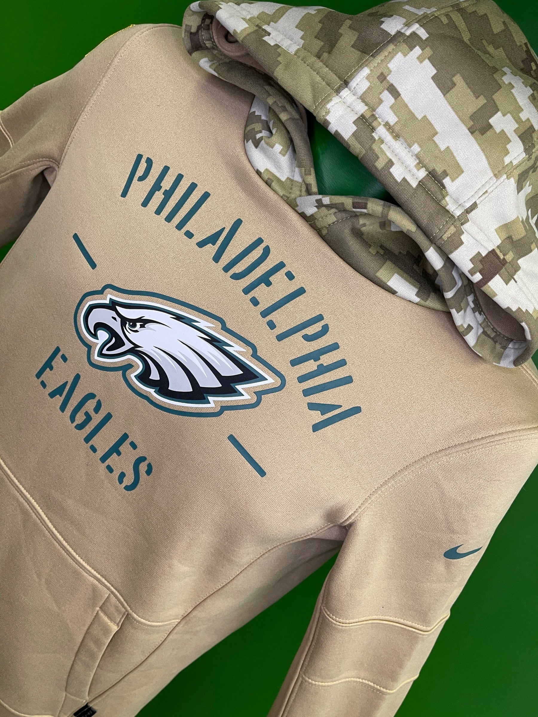 NFL Philadelphia Eagles Salute 2 Service Camo Pullover Hoodie Youth Medium 10-12