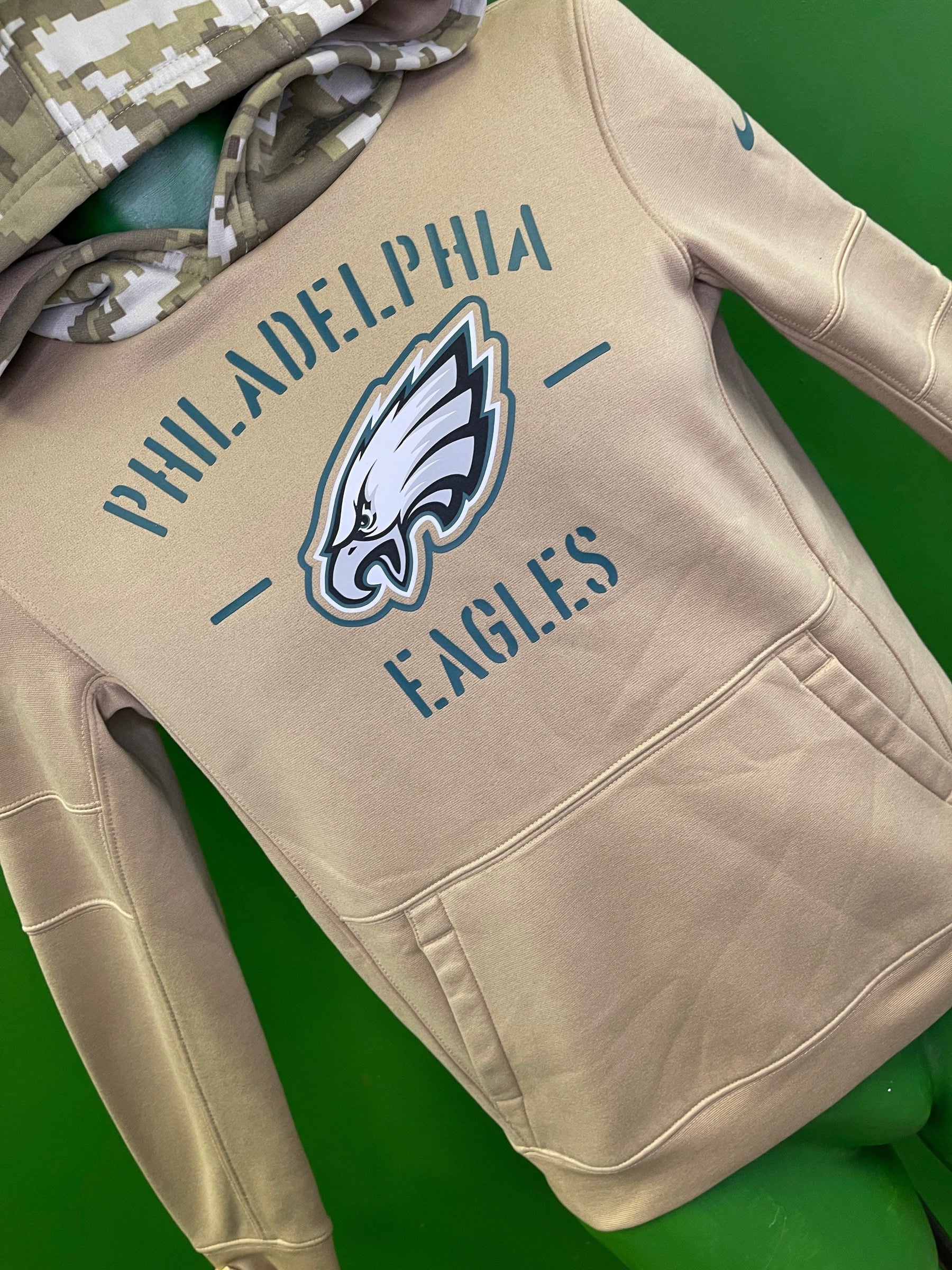 NFL Philadelphia Eagles Salute 2 Service Camo Pullover Hoodie Youth Medium 10-12