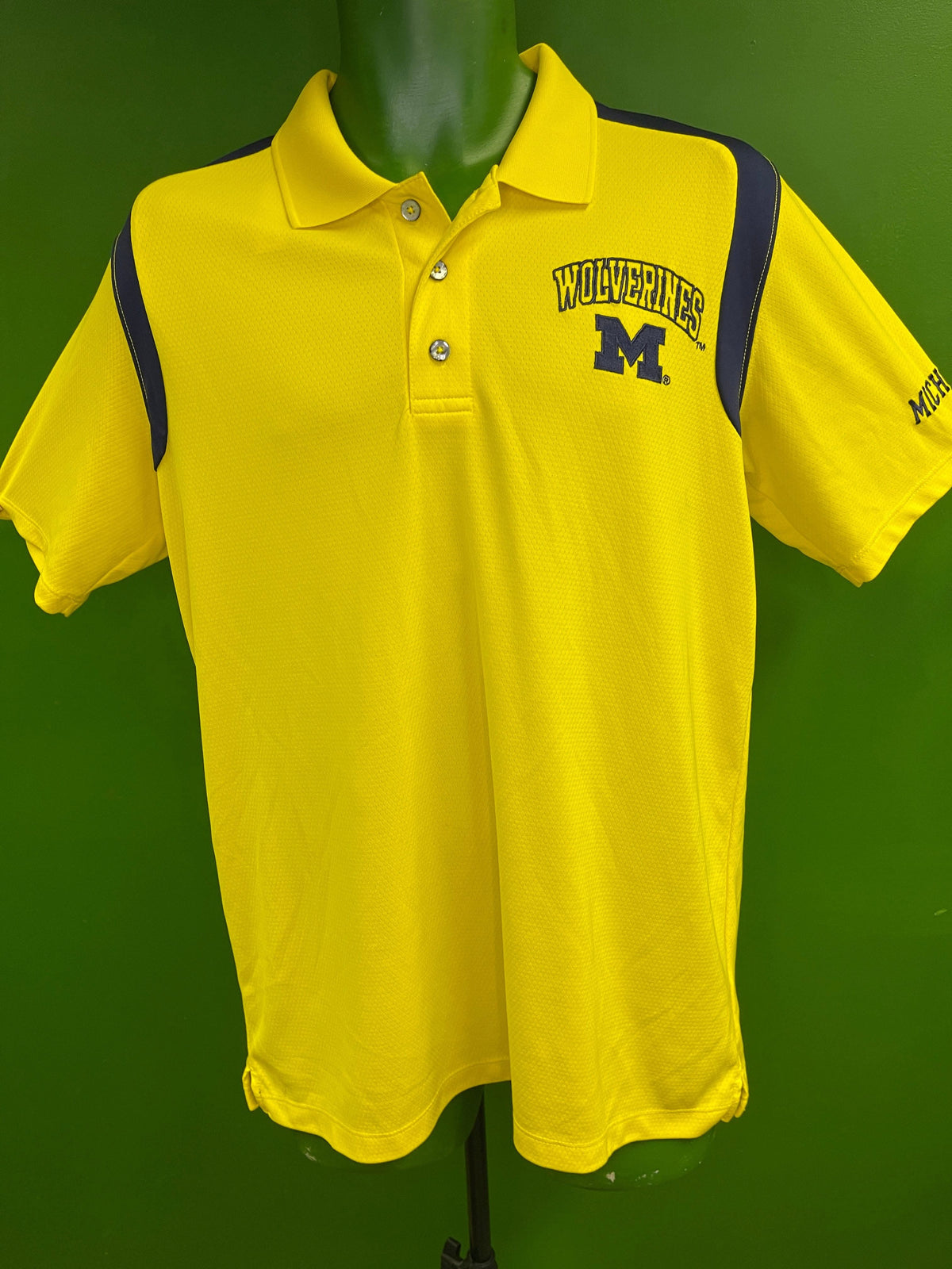 NCAA Michigan Wolverines Golf Polo Shirt Men's Medium 38/40