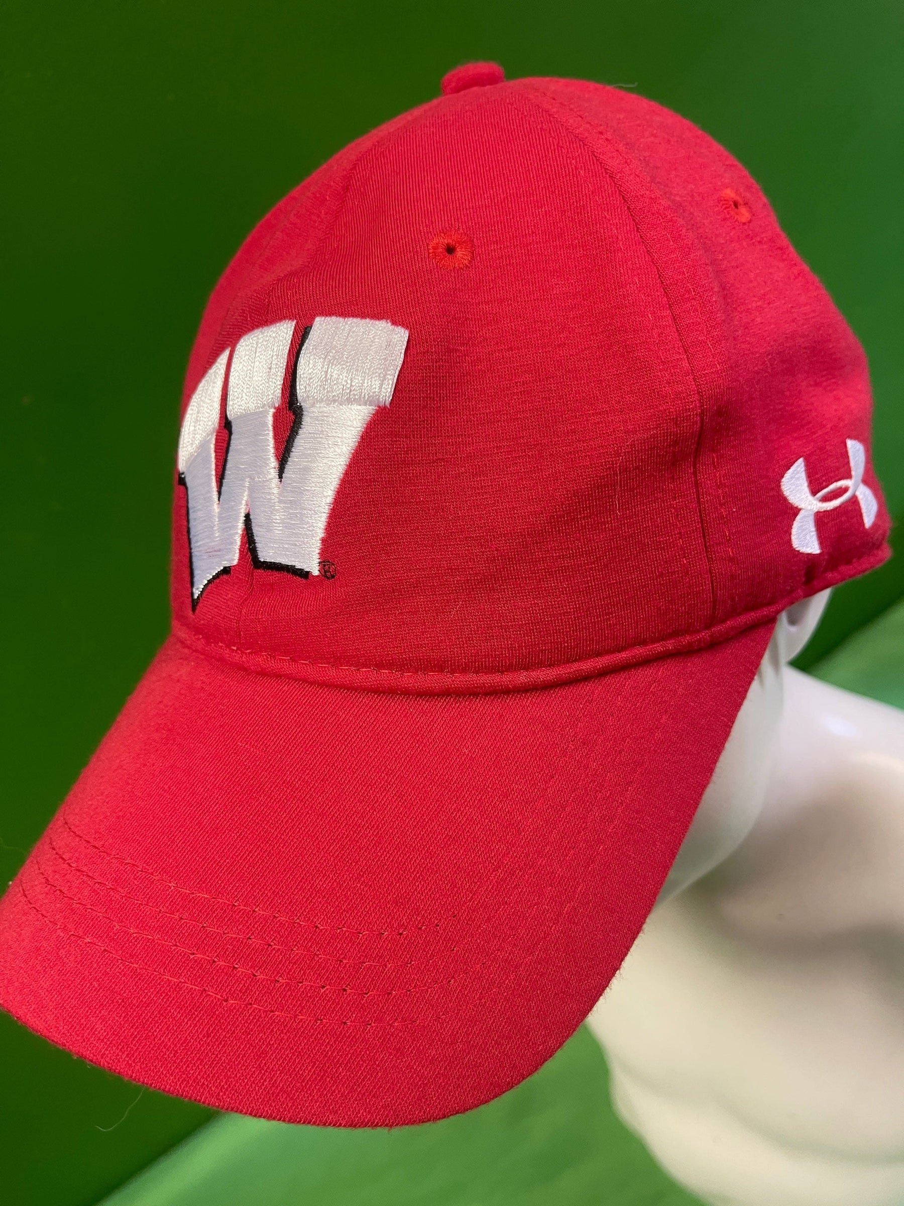NCAA Wisconsin Badgers Under Armour Strapback Hat/Cap OSFM