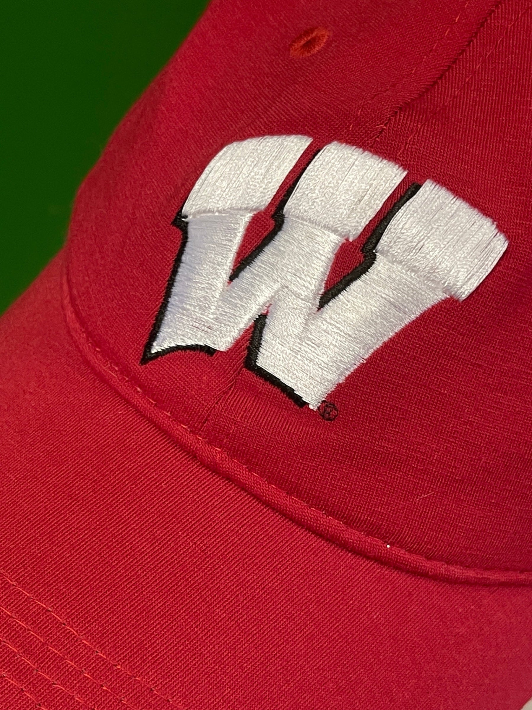 NCAA Wisconsin Badgers Under Armour Strapback Hat/Cap OSFM
