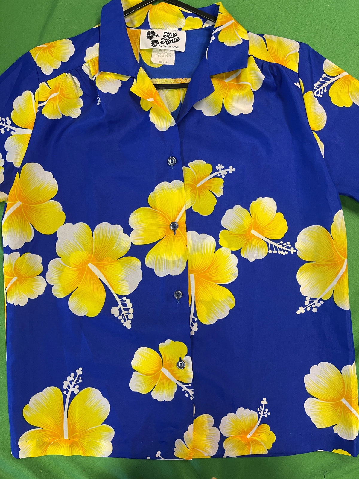 Made in Hawaii Blue Floral Hawaiian Aloha Shirt Women's Small