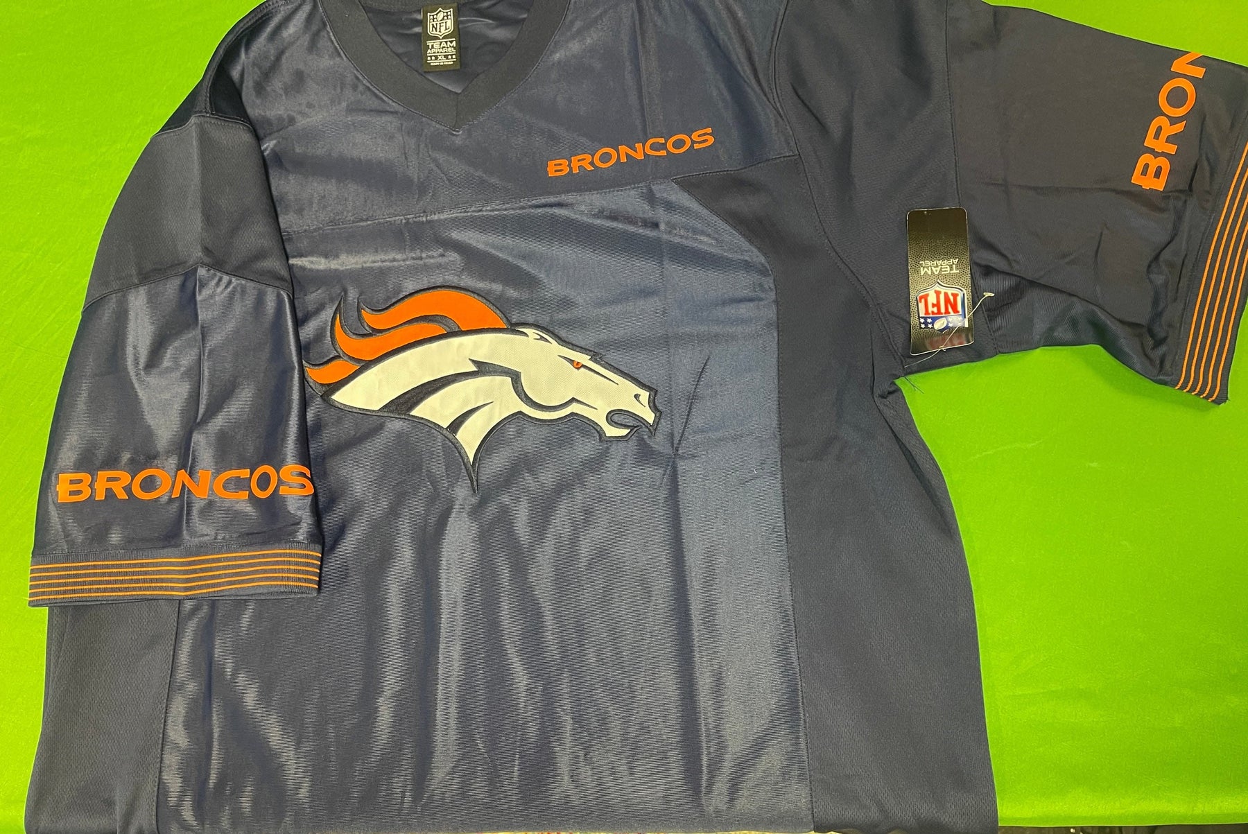 NFL Denver Broncos Logo Jersey Top Men's X-Large NWT