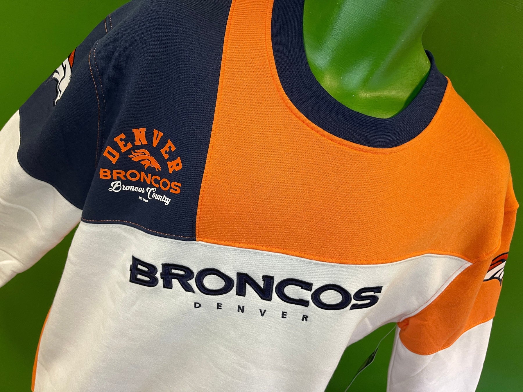 NFL Denver Broncos Colourblock Pullover Sweatshirt Men's Large NWT