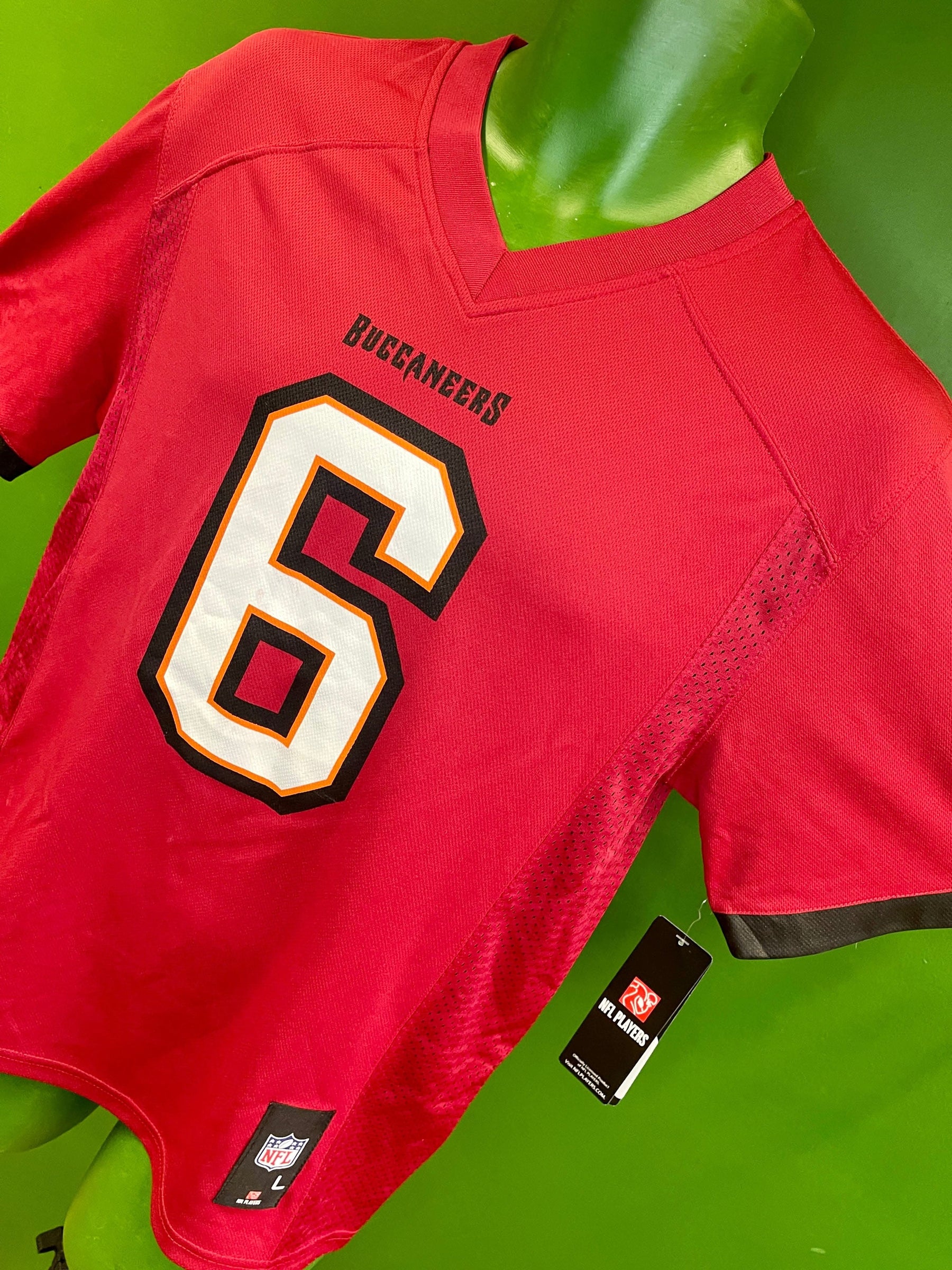 NFL Tampa Bay Buccaneers Baker Mayfield #6 Jersey Youth Large 14-16 NWT