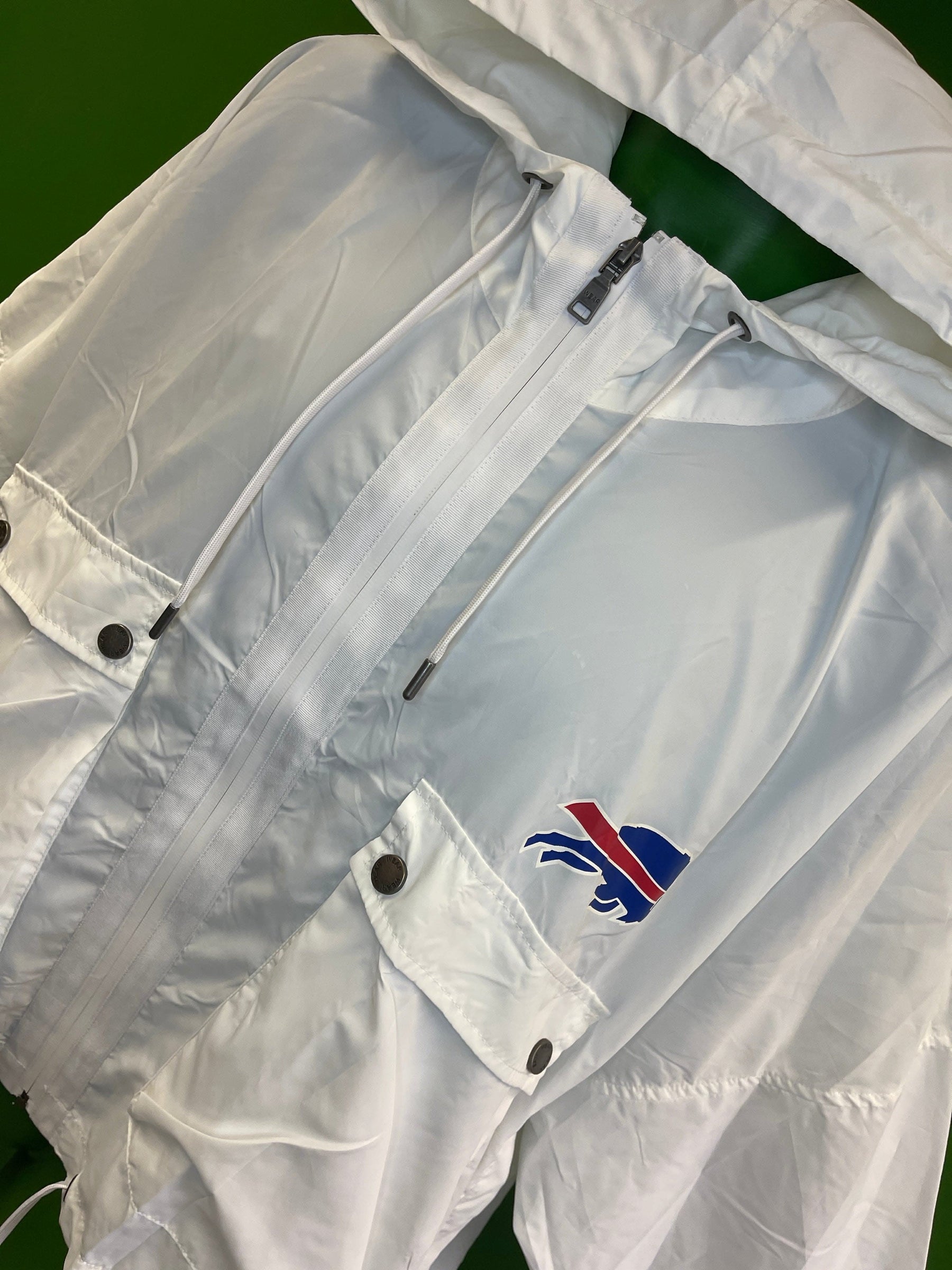 NFL Buffalo Bills Cropped Full-Zip Windbreaker/Jacket Women's 2X-Large NWT
