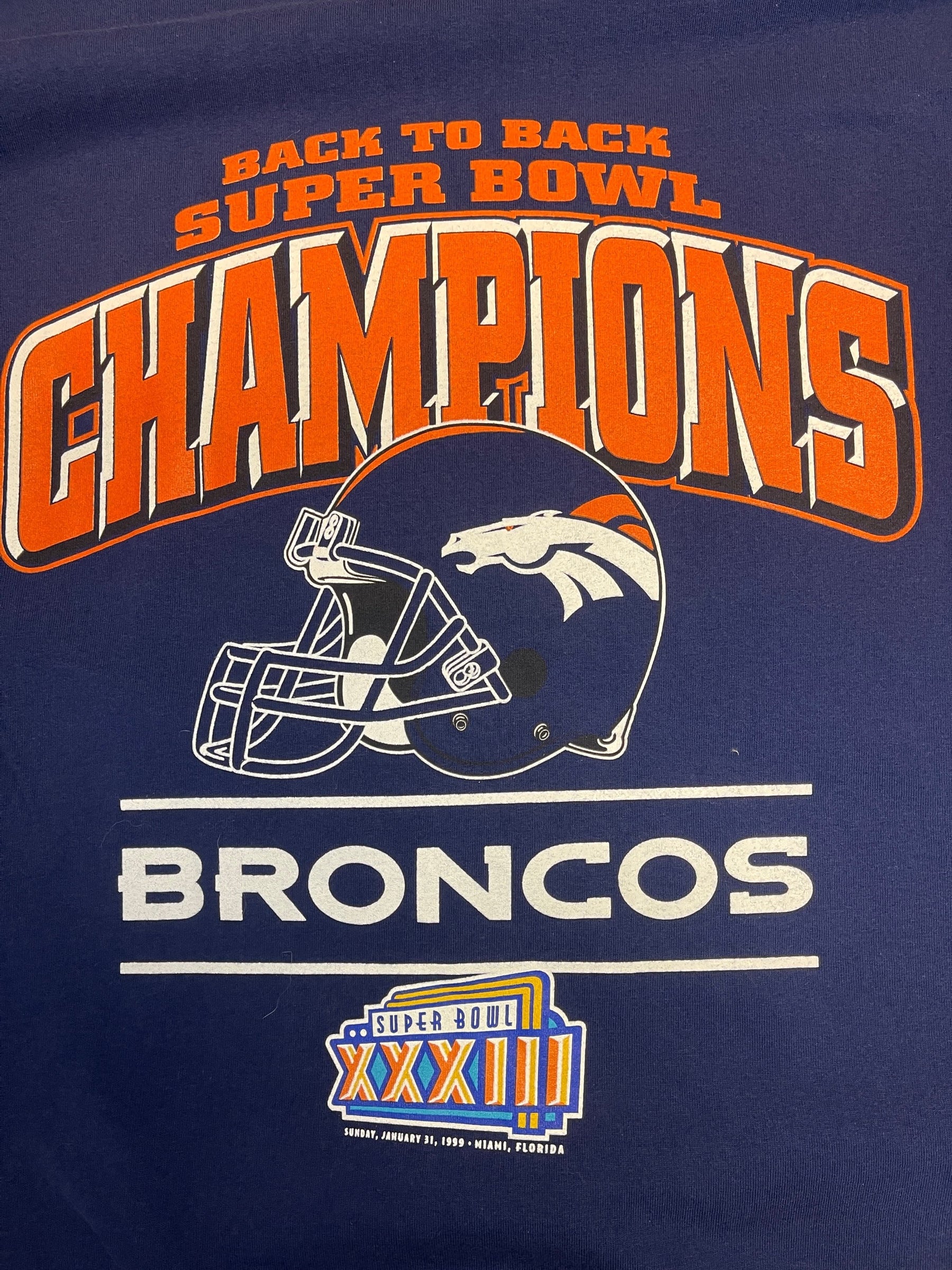 NFL Denver Broncos Super Bowl XXXIII Back to Back Champions T-Shirt Men's X-Large