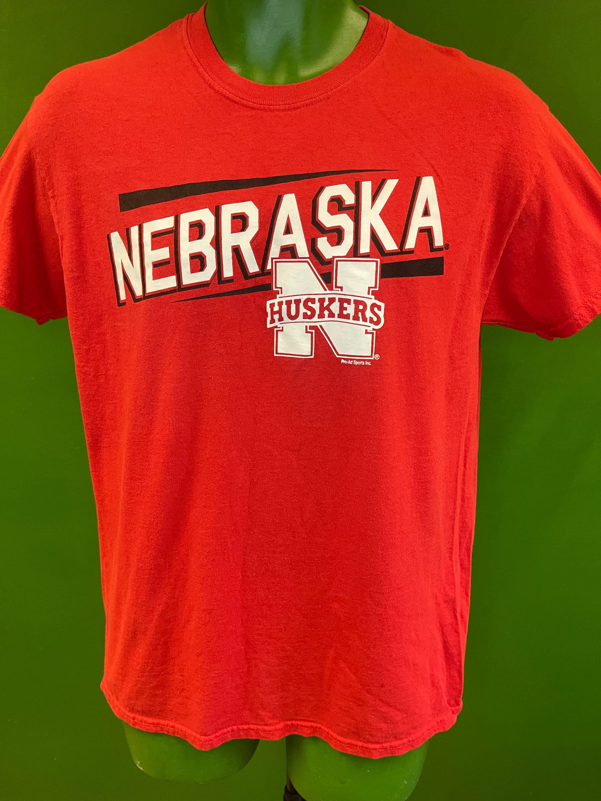 NCAA Nebraska Cornhuskers Bright Red T-Shirt Men's Medium