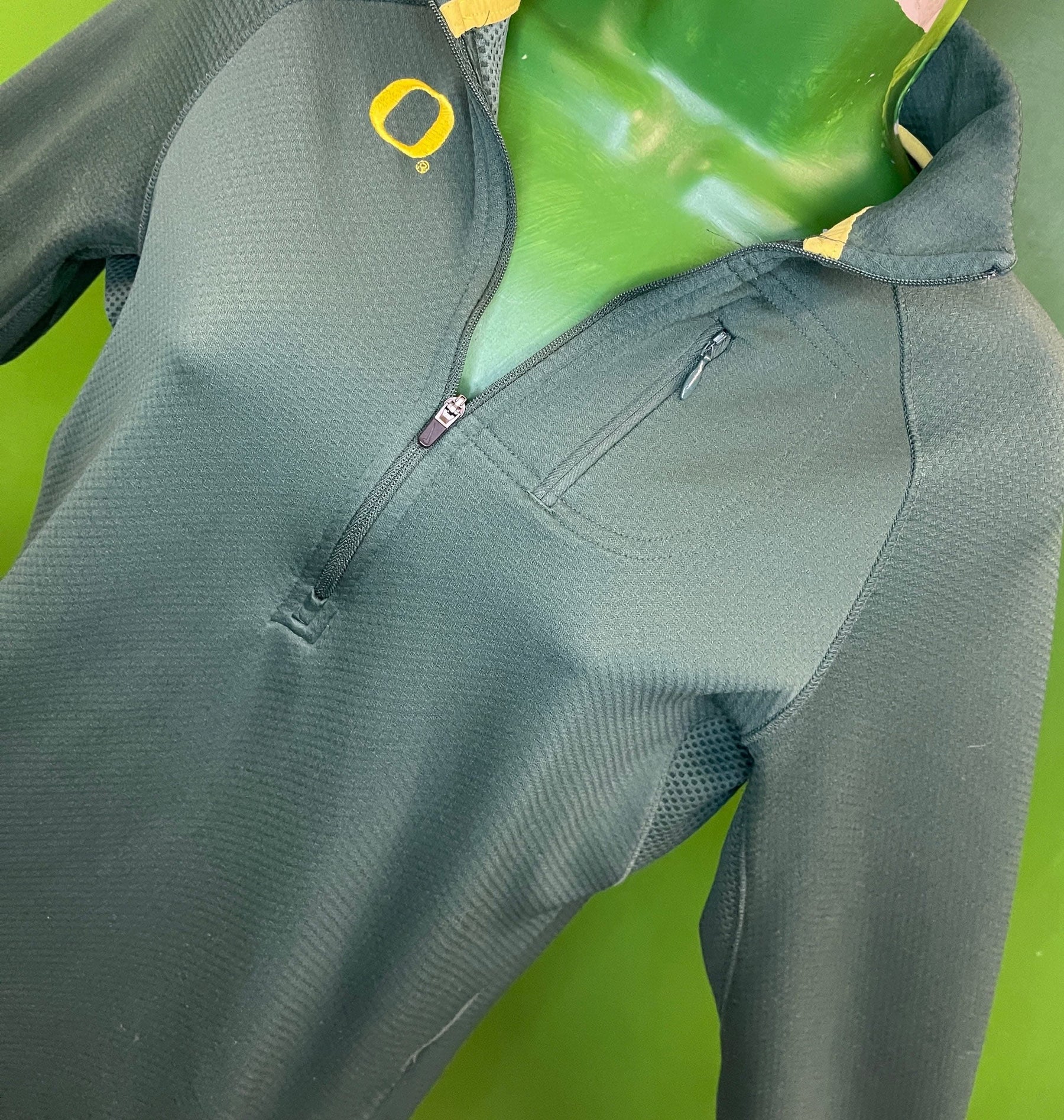NCAA Oregon Ducks 1/4 Zip Pullover Women's Medium 8-10 US, 12-14 UK