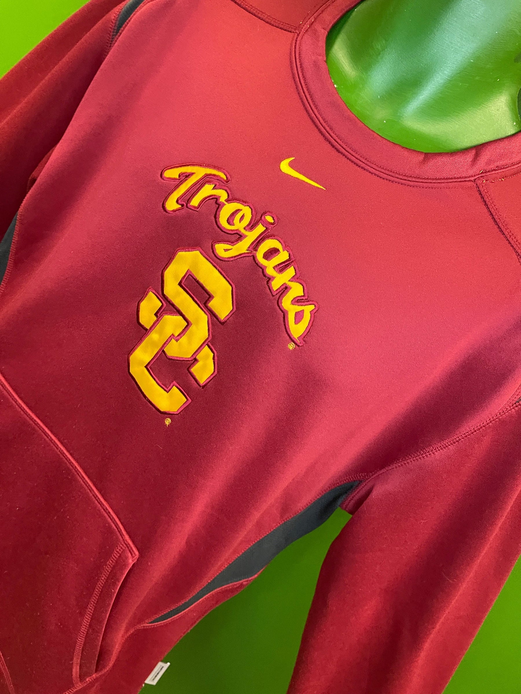NCAA USC Trojans Therma-Fit Stitched Pullover Sweatshirt Men's Small