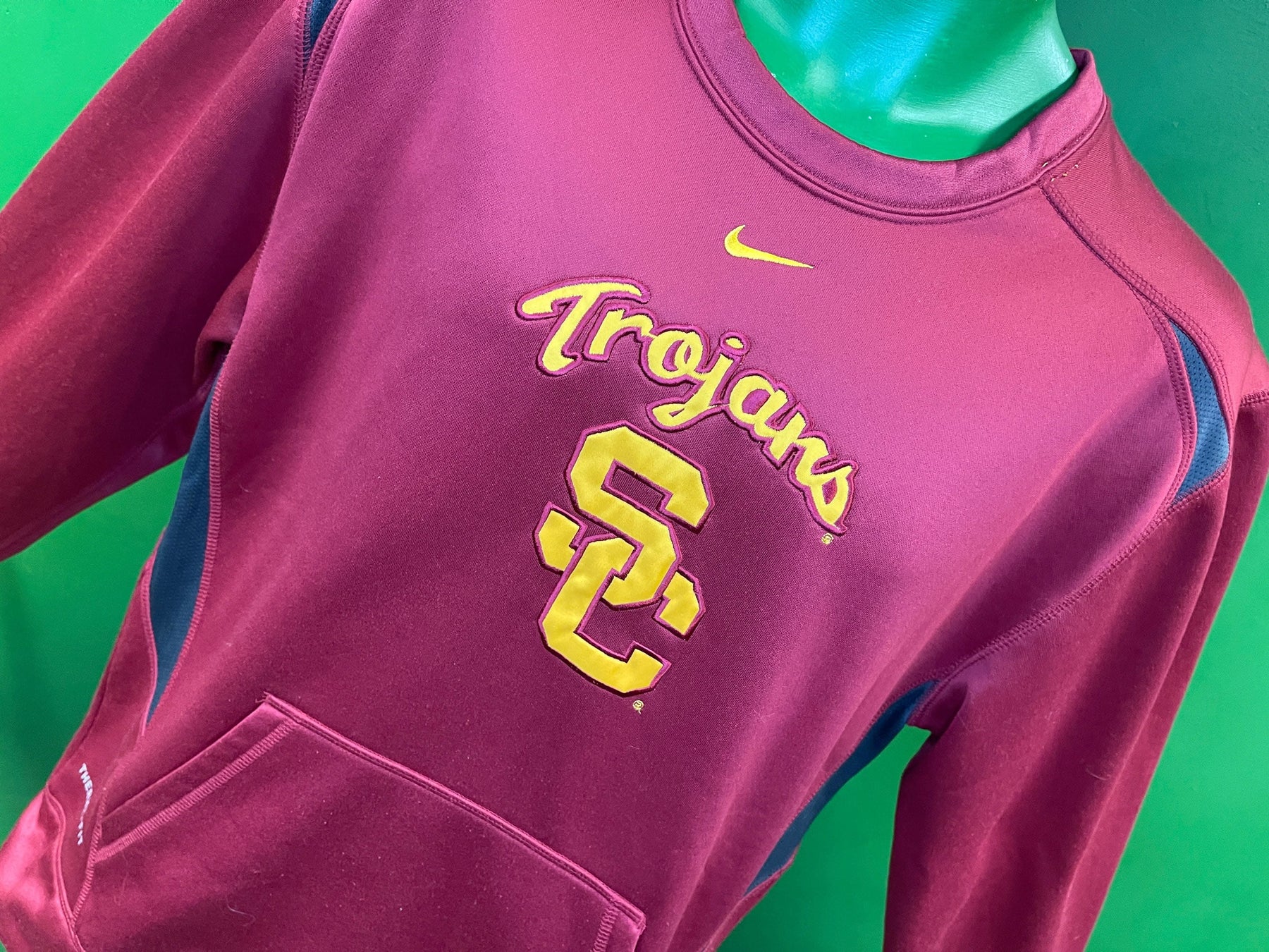 NCAA USC Trojans Therma-Fit Stitched Pullover Sweatshirt Men's Small