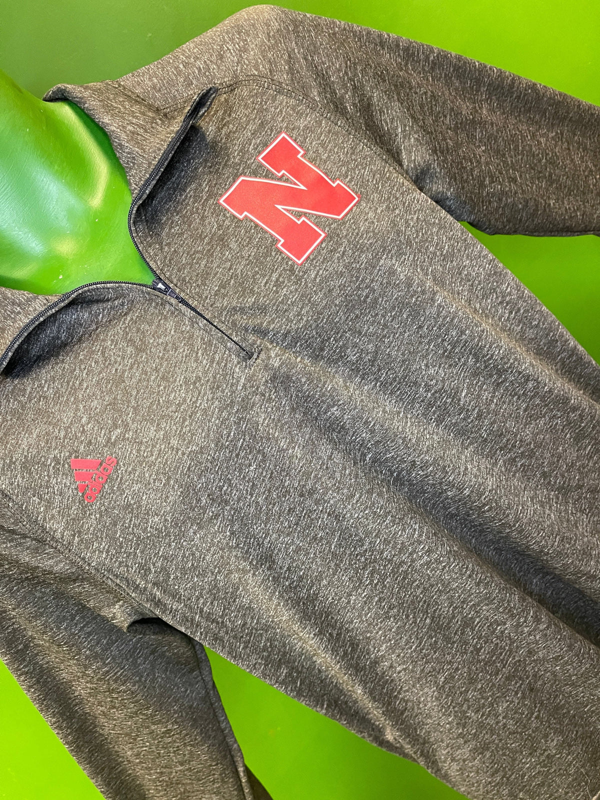 NCAA Nebraska Cornhuskers Lightweight 1/4 Zip Pullover Top Men's Medium