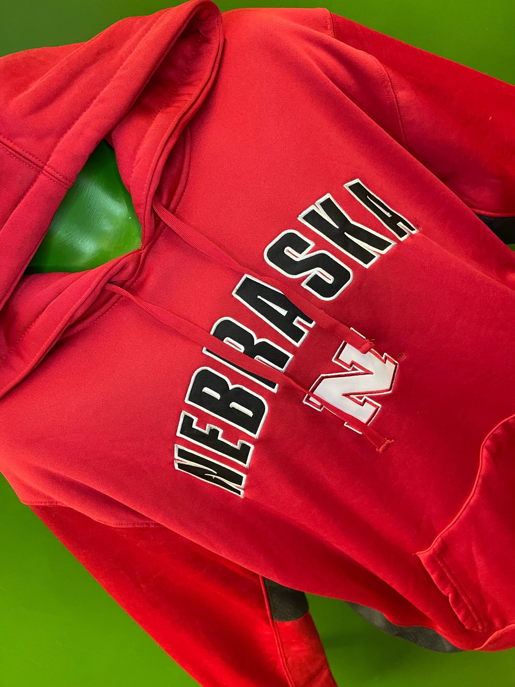 NCAA Nebraska Cornhuskers Colosseum Stitched Pullover Hoodie Men's X-Large