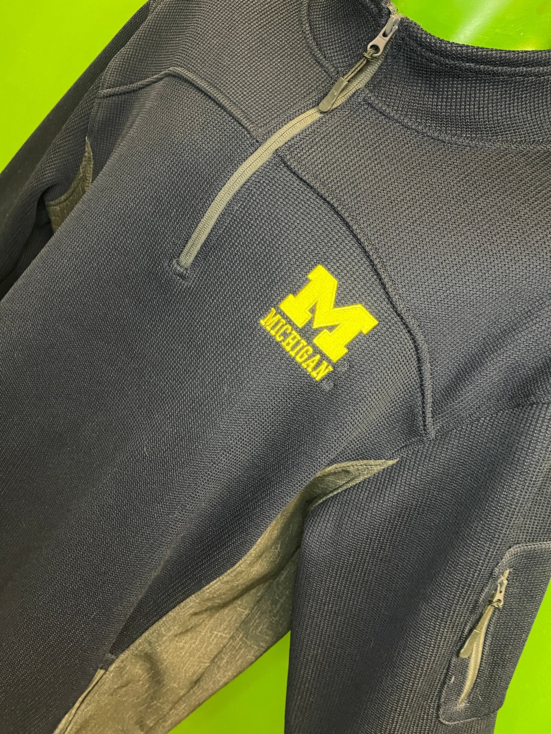 NCAA Michigan Wolverines Textured 1/4 Zip Pullover Jacket Men's X-Large