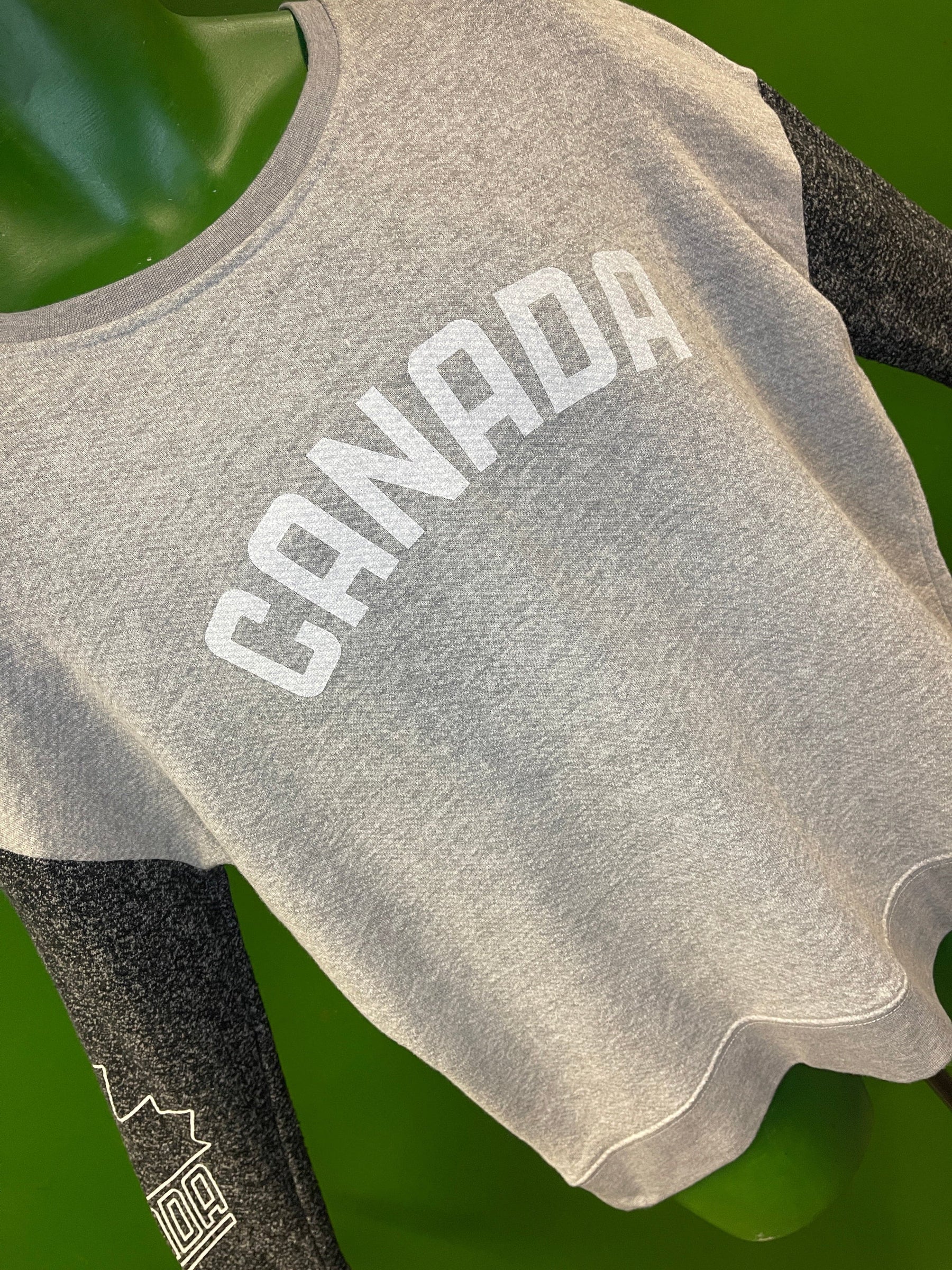 Olympics Team Canada Heathered Grey Pullover Sweatshirt Women's Medium