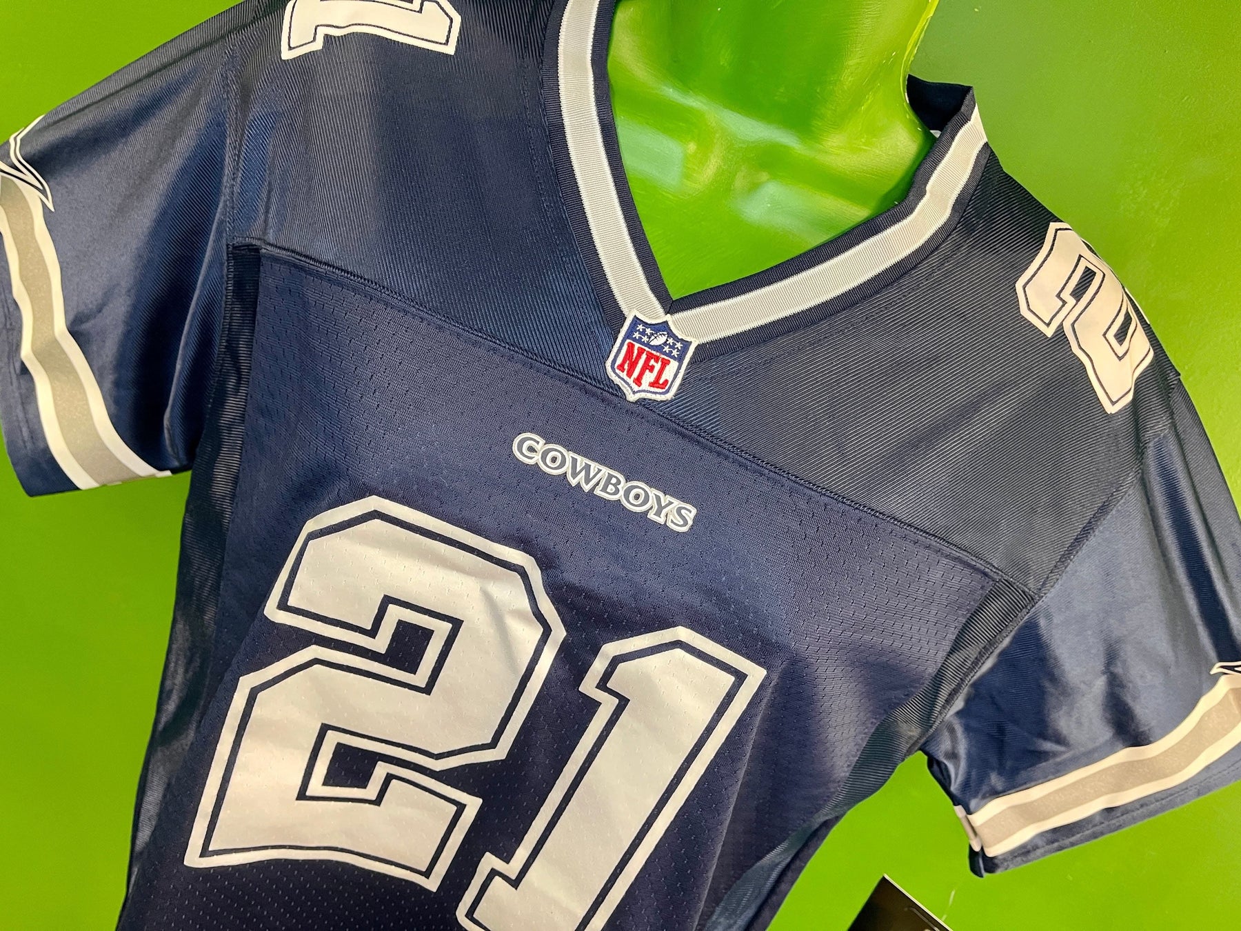 NFL Dallas Cowboys Ezekiel Elliott #21 Pro Line Jersey Youth Large 14-16 NWT