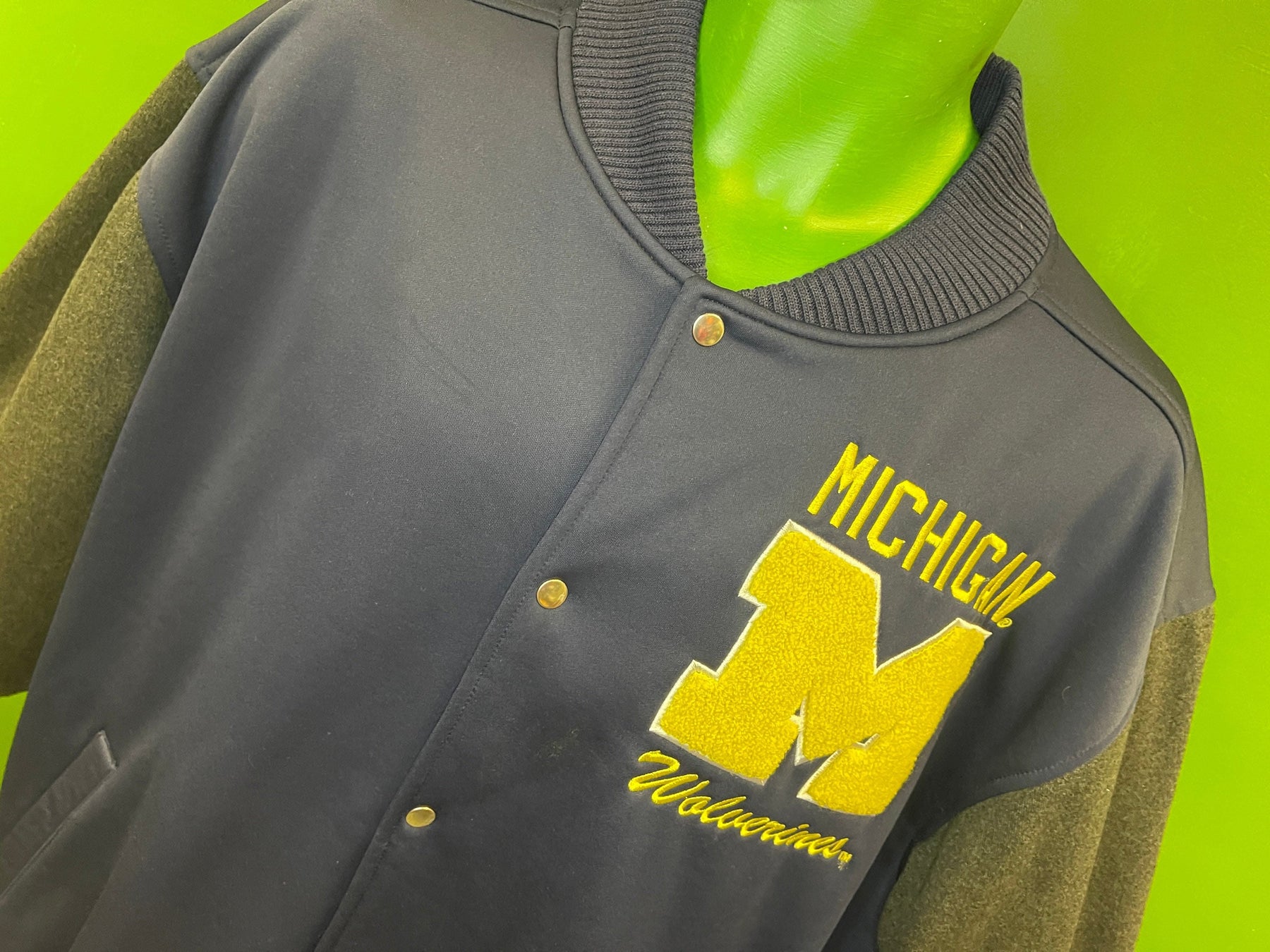 NCAA Michigan Wolverines Varsity Bomber Jacket Men's Large