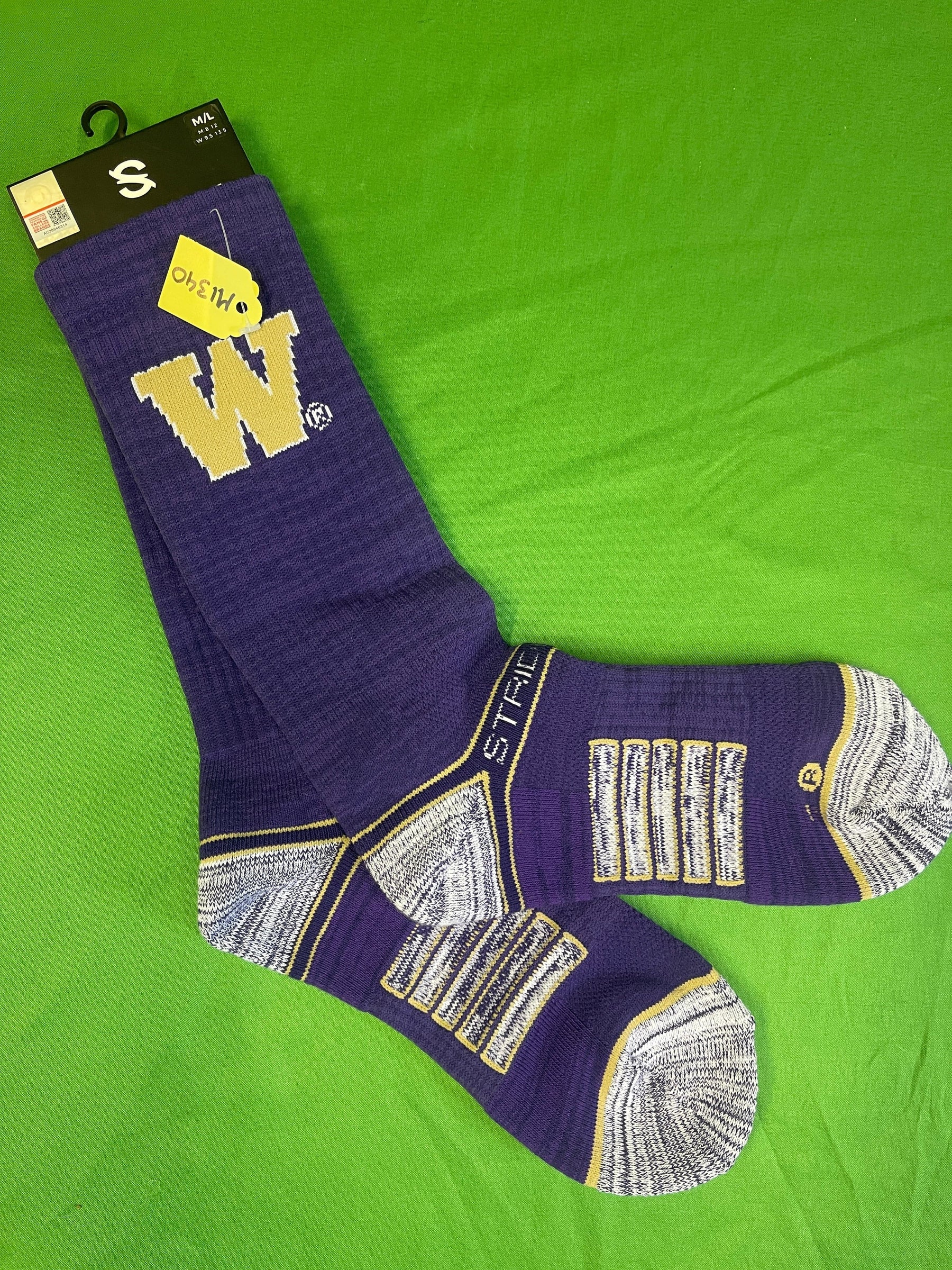 NCAA Washington Huskies Purple Socks Medium/Large NWT