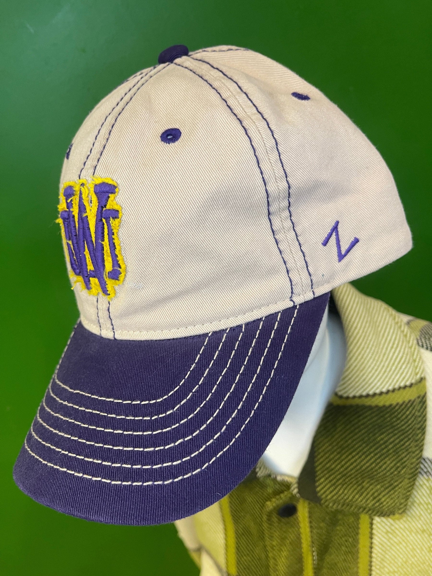 NCAA Washington Huskies Zephyr Distressed Strapback Hat/Cap OSFM NWT
