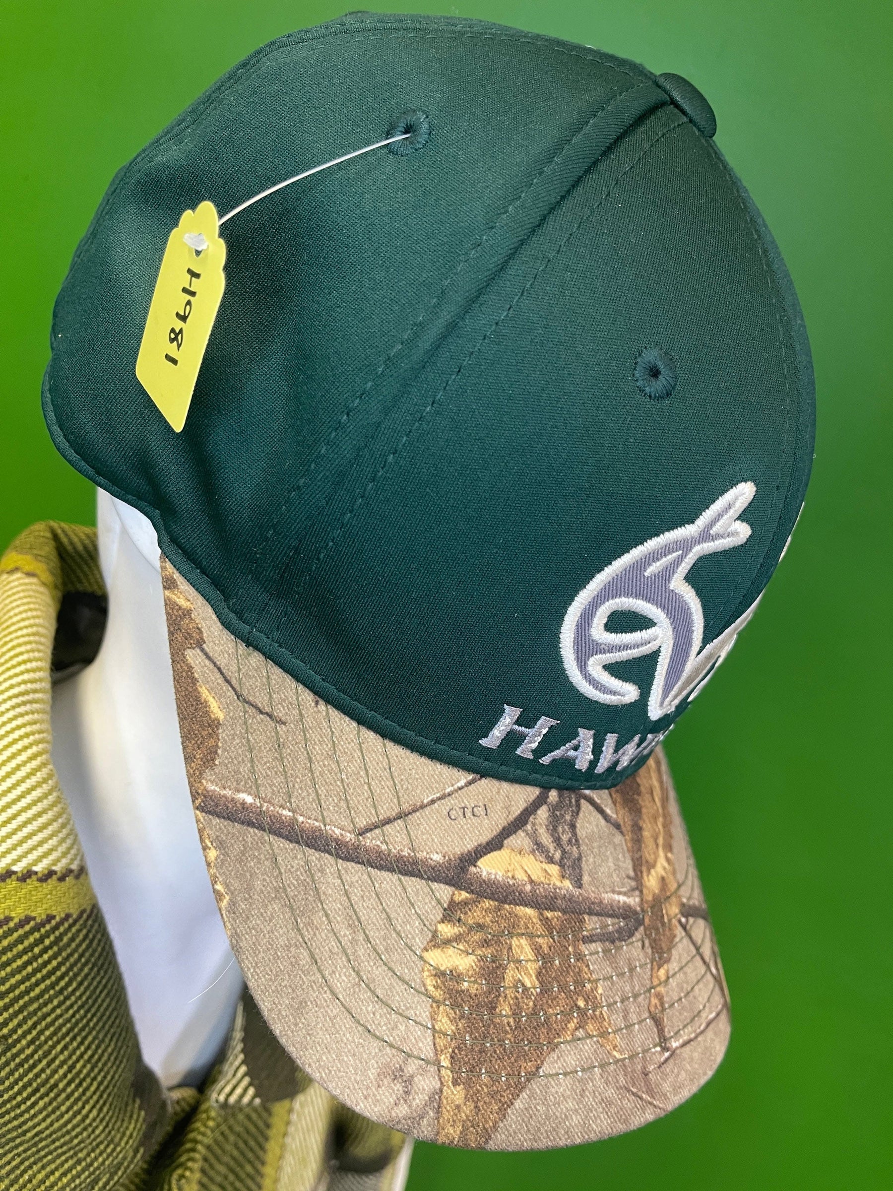 NCAA Hawaii Rainbow Warriors Realtree Camo Hat/Cap OSFM