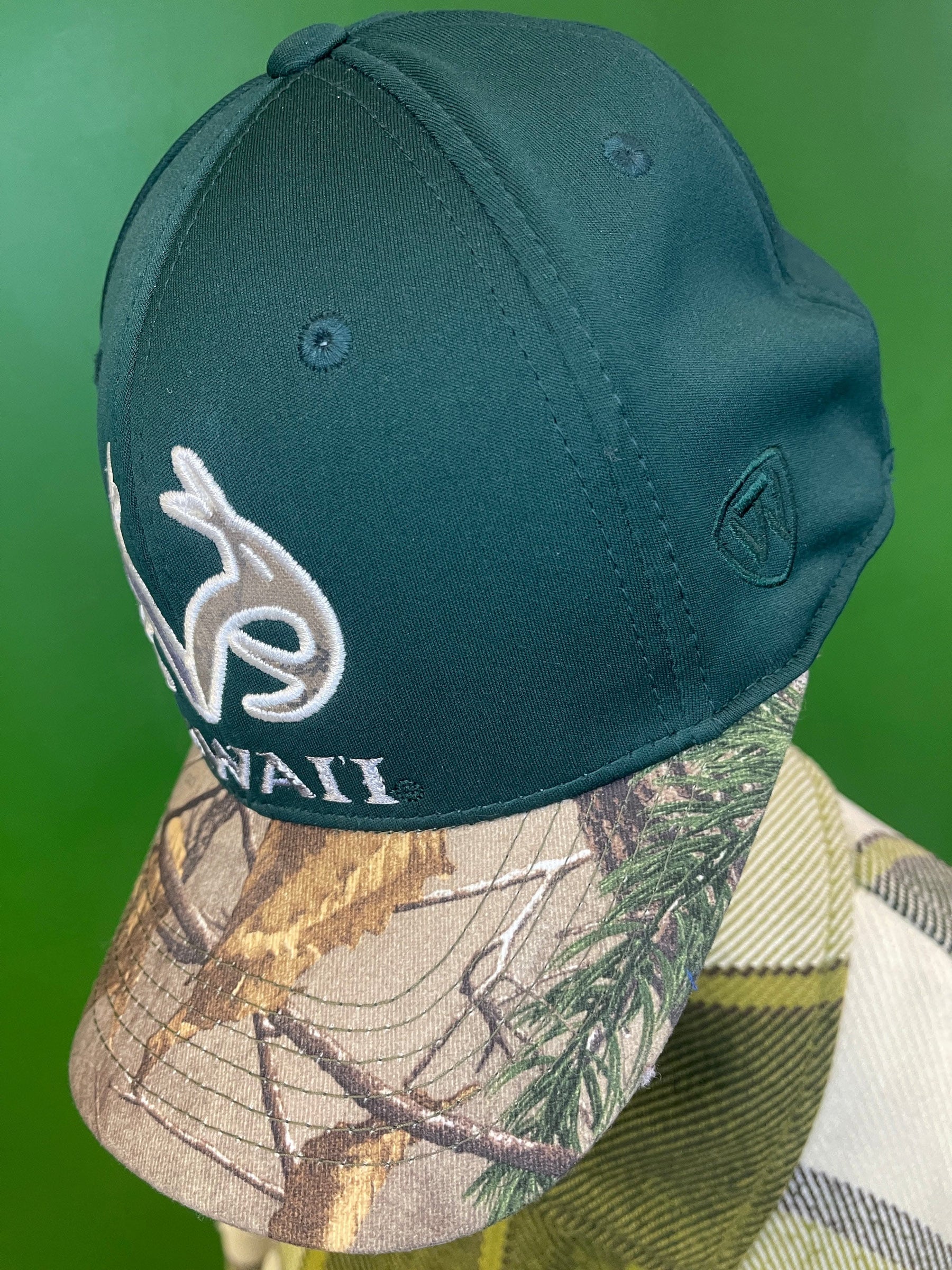 NCAA Hawaii Rainbow Warriors Realtree Camo Hat/Cap OSFM