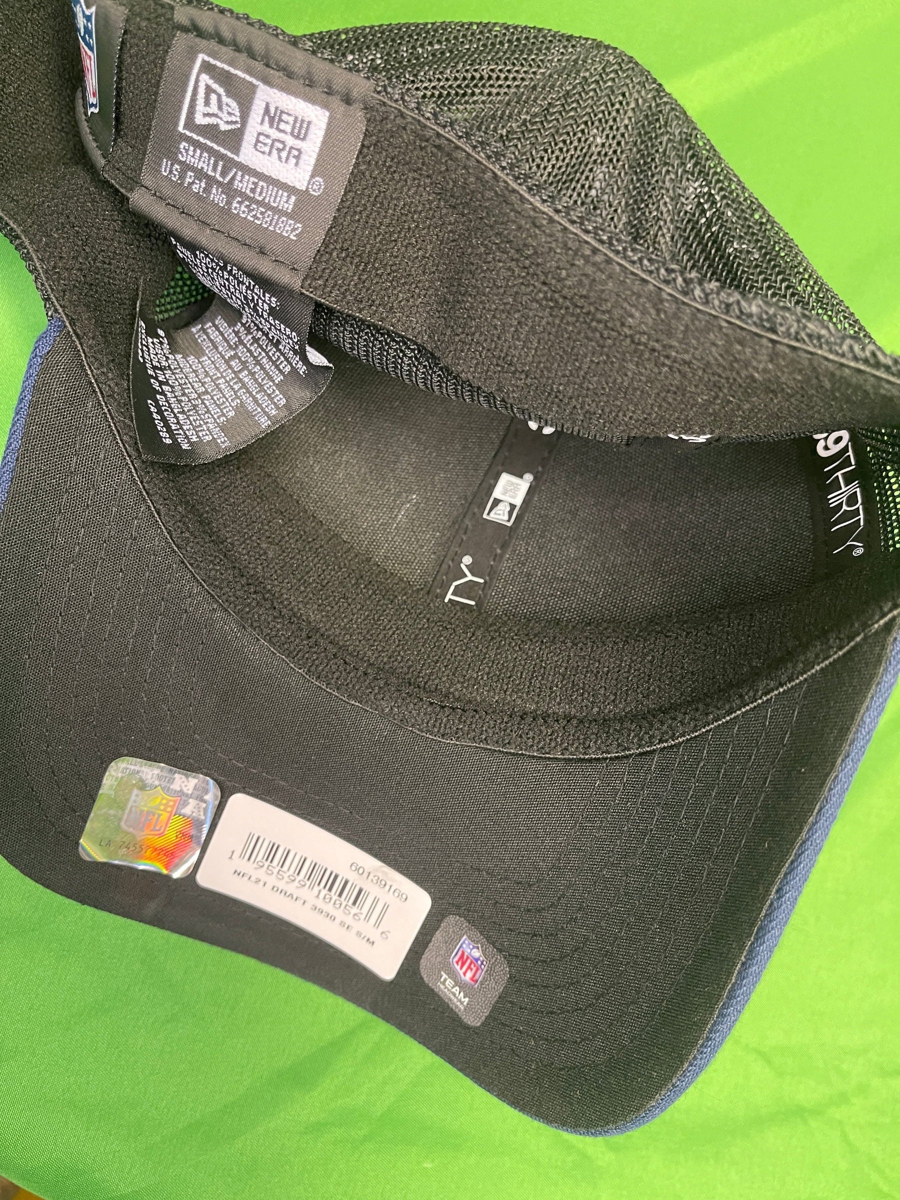 NFL Seattle Seahawks New Era 39THIRTY Fitted Hat/Cap Small/Medium NWT