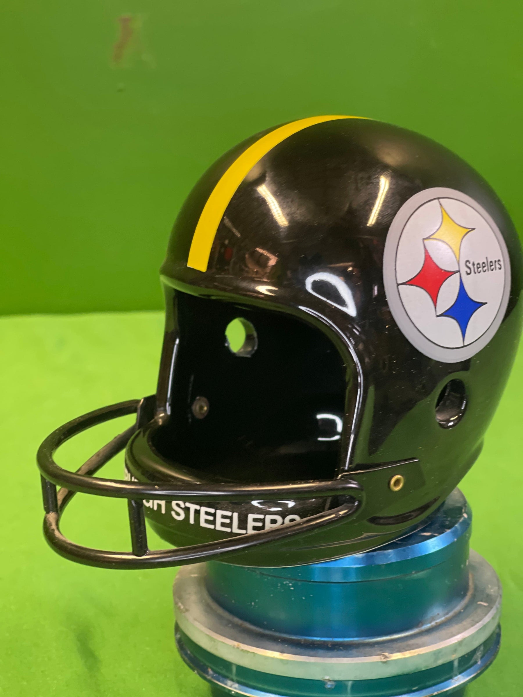 NFL Pittsburgh Steelers 1985 Ceramic Helmet Coin Holder Desk Ornament
