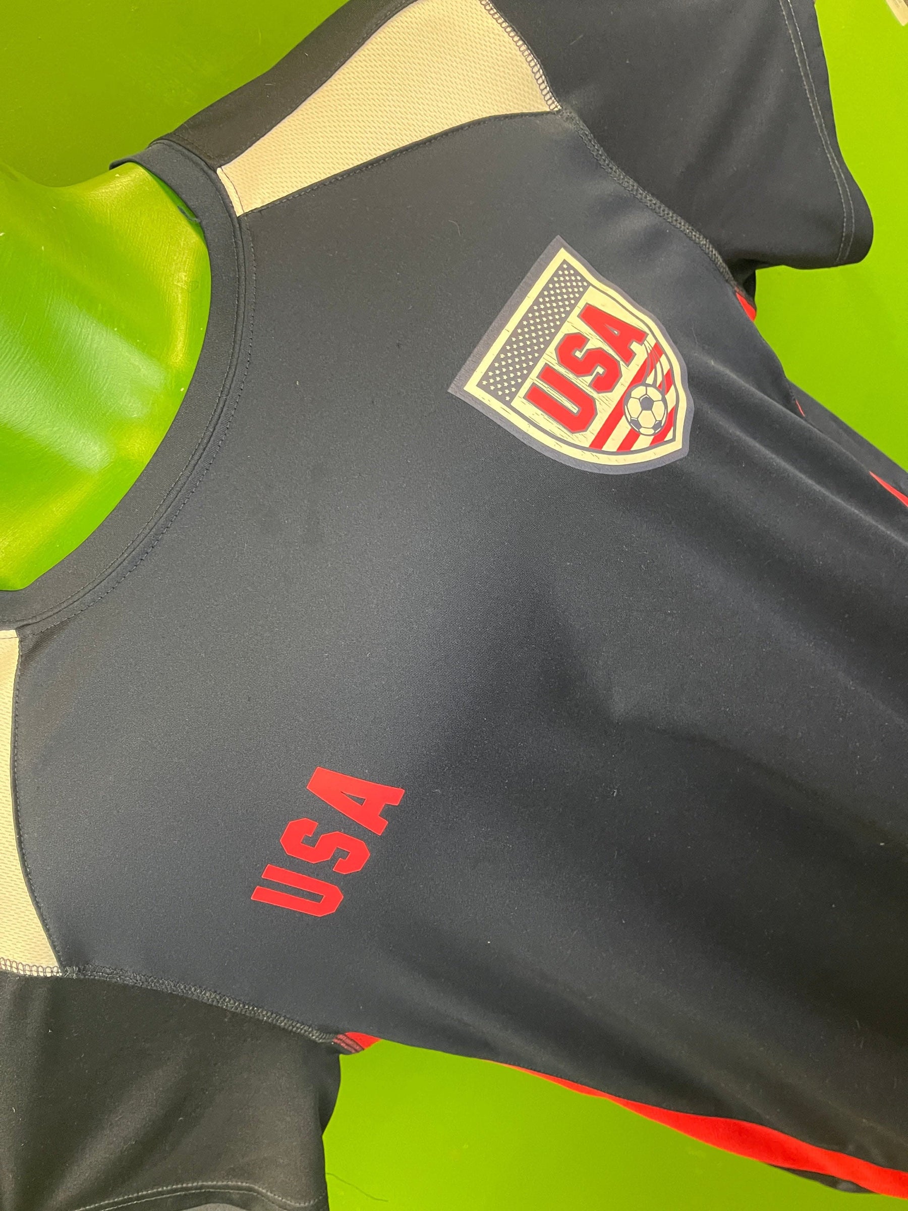 USA Soccer/Football Jersey Top Men's Medium