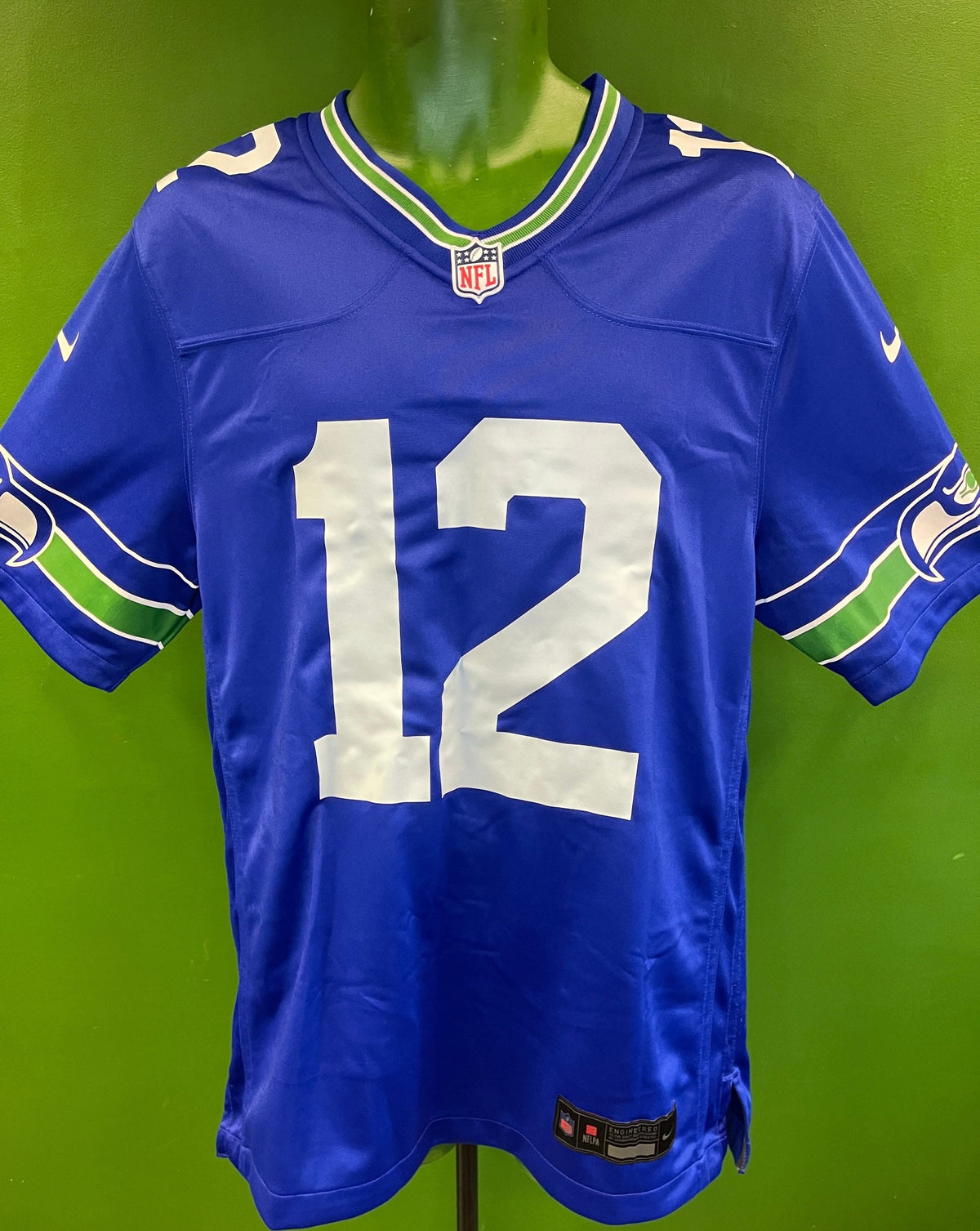 NFL Seattle Seahawks Fan #12 Throwback Game Jersey Men's Small NWT