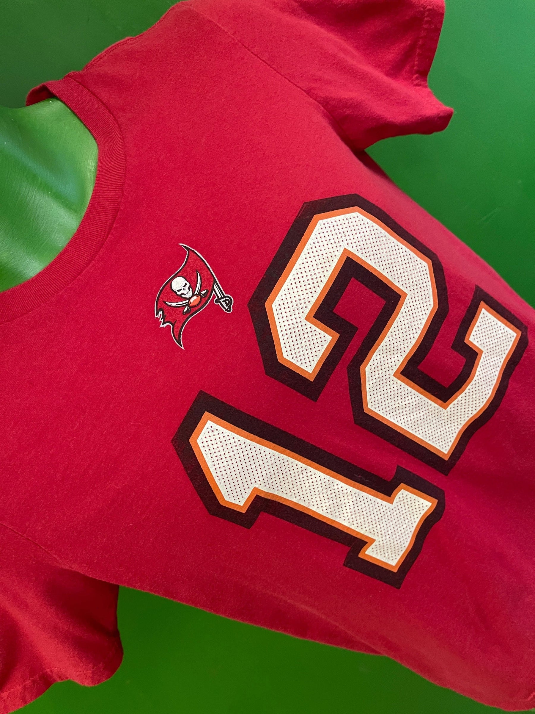 NFL Tampa Bay Buccaneers Tom Brady #12 T-Shirt Youth Large 14-16