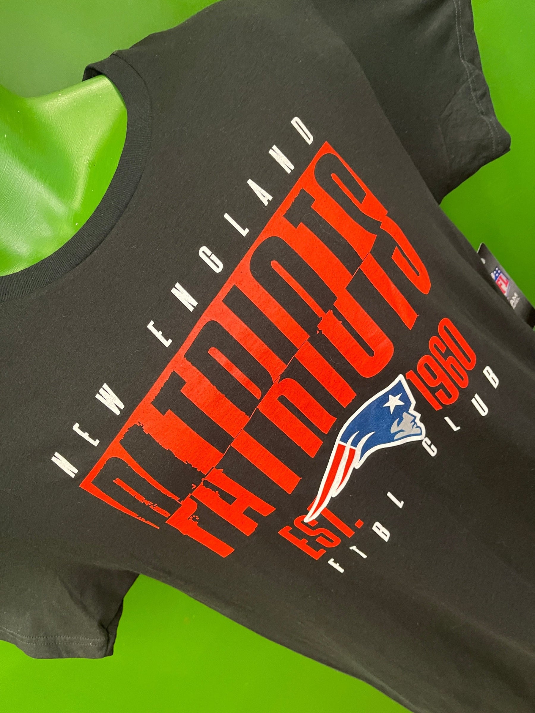 NFL New England Patriots 100% Cotton Black T-Shirt Men's Medium NWT