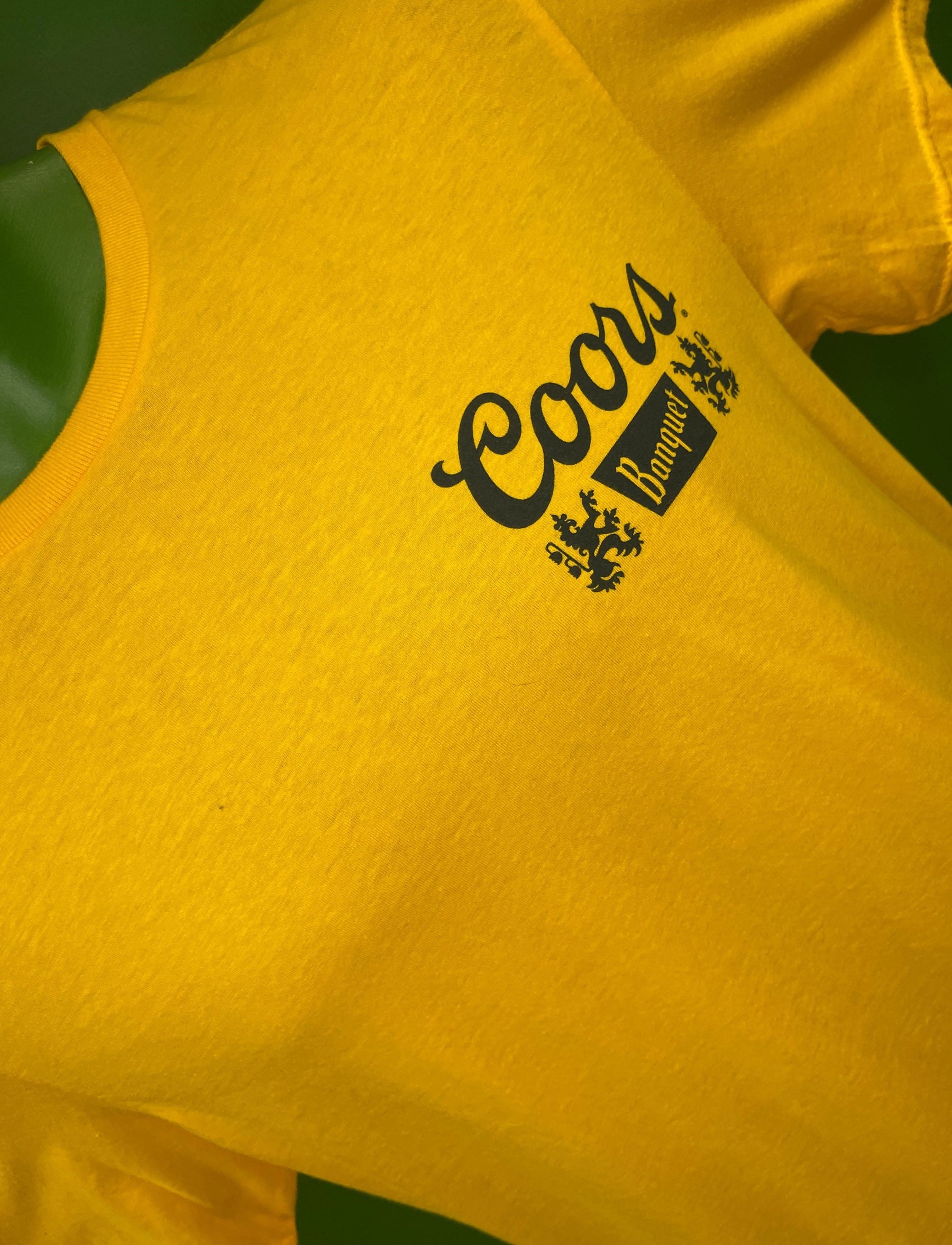Coors Banquet Beer Golden Colorado T-Shirt Men's Small NWT