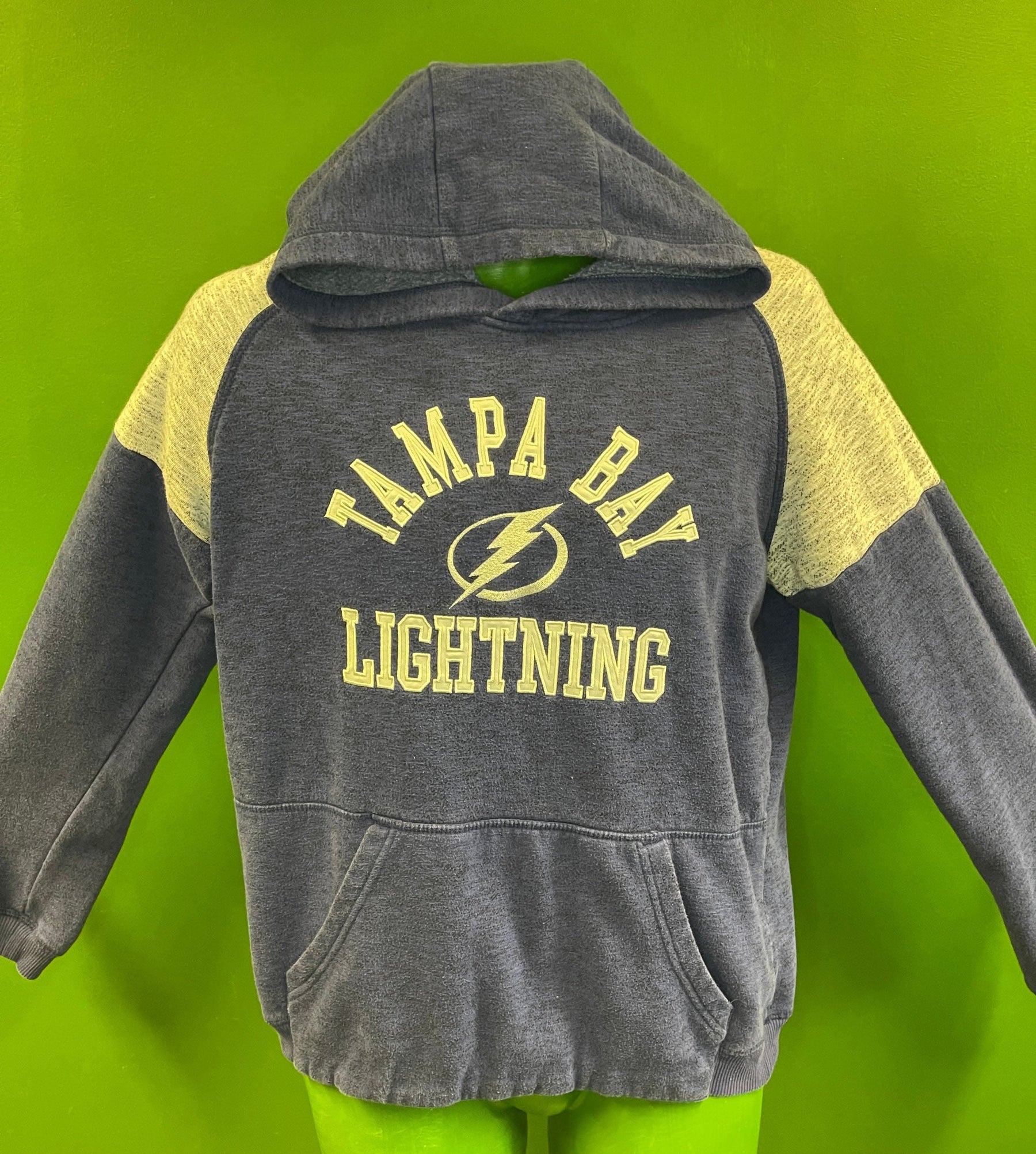 NHL Tampa Bay Lightning 100% Cotton Pullover Hoodie Youth Medium/Large