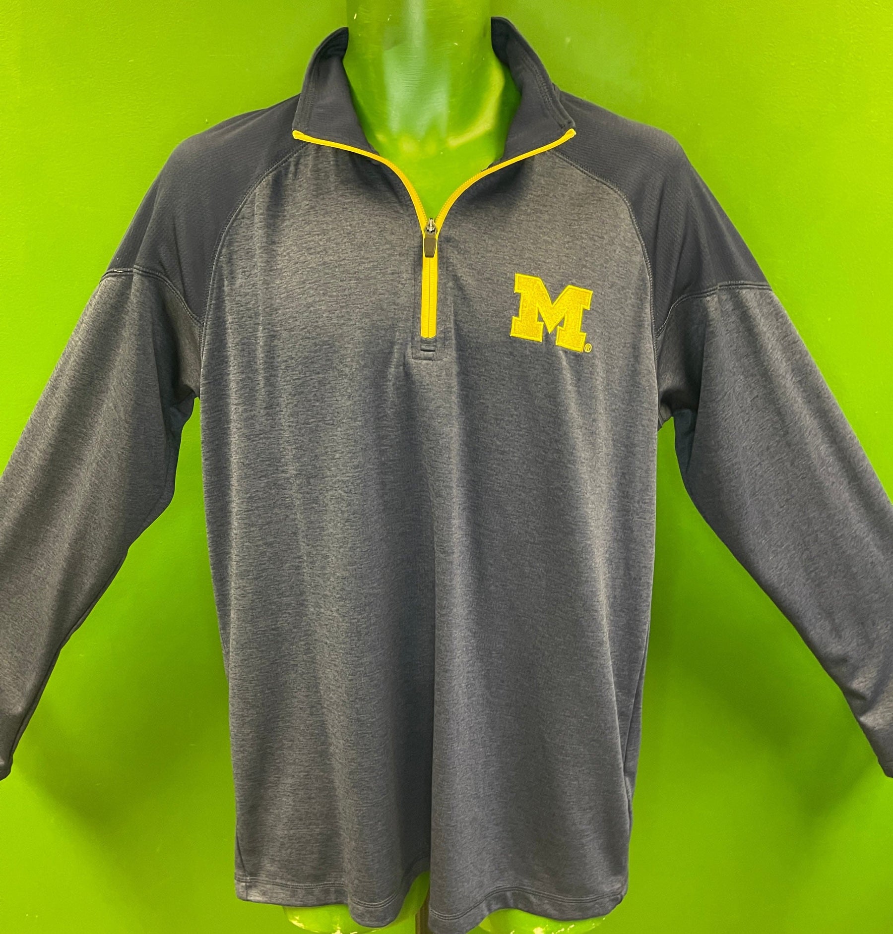 NCAA Michigan Wolverines Champion Lightweight 1/4 Zip Pullover Men's Large