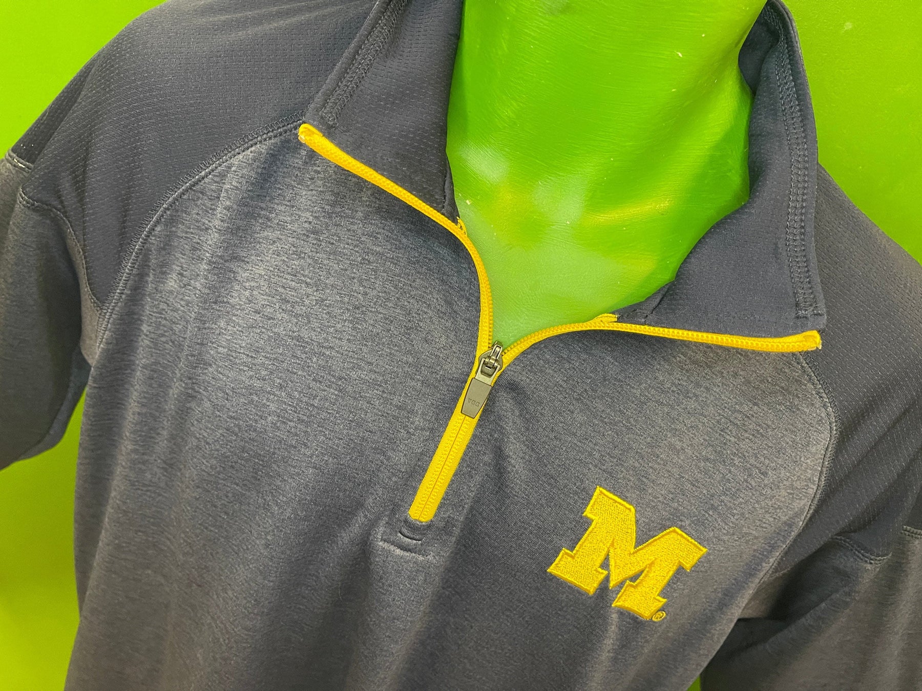 NCAA Michigan Wolverines Champion Lightweight 1/4 Zip Pullover Men's Large