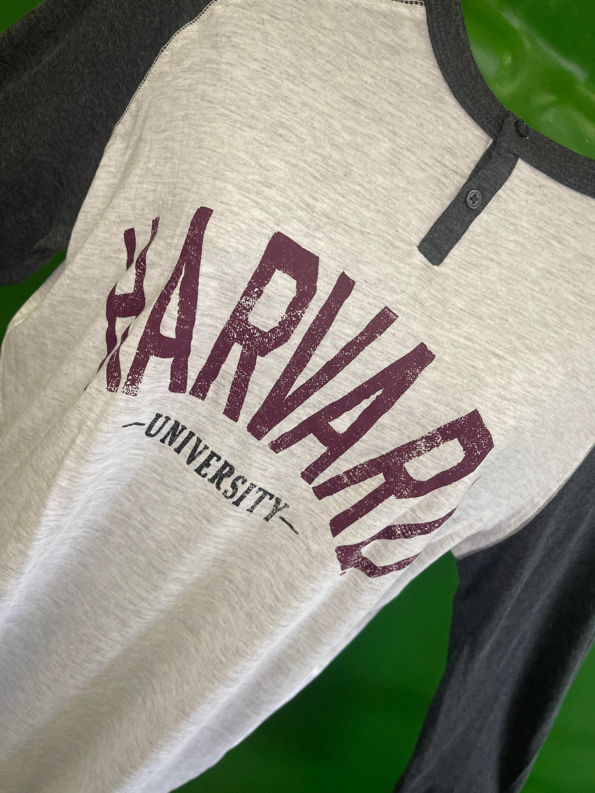 NCAA Harvard University Crimson Henley Collar Raglan L/S T-Shirt Men's Large NWT