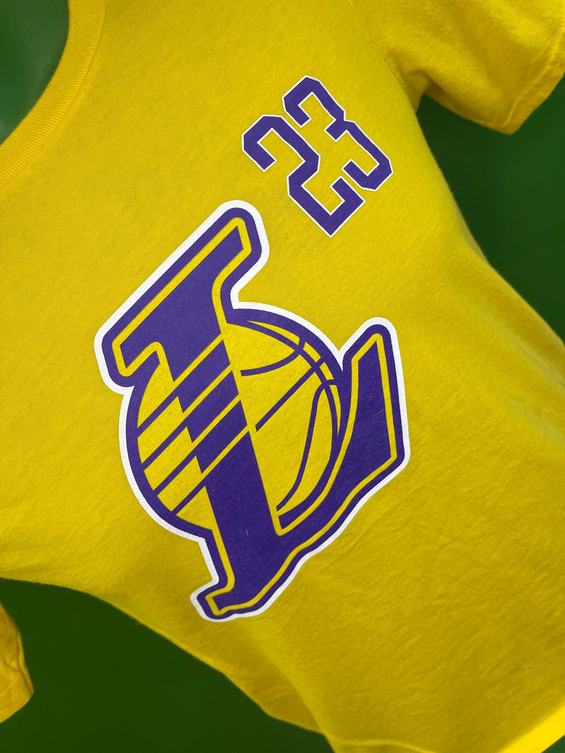 NBA Los Angeles Lakers LeBron James #23 Cotton Yellow T-Shirt Youth Medium