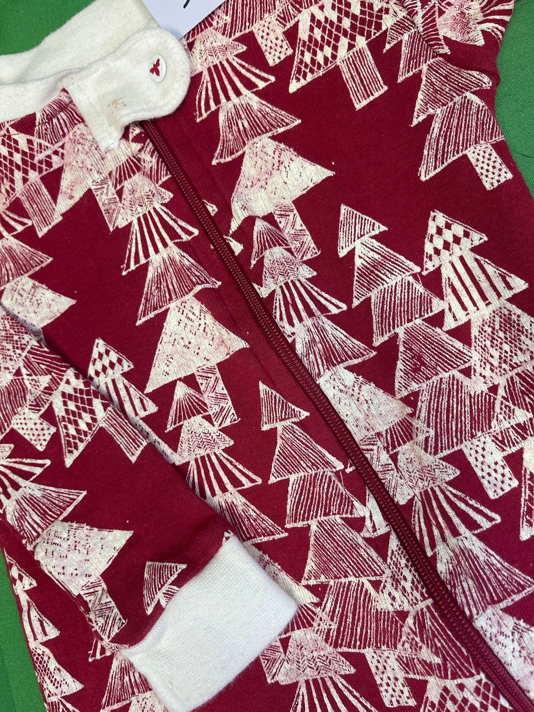 Burt's Bees Red Christmas Tree L/S Footed Sleepsuit Baby Infant 12 Months