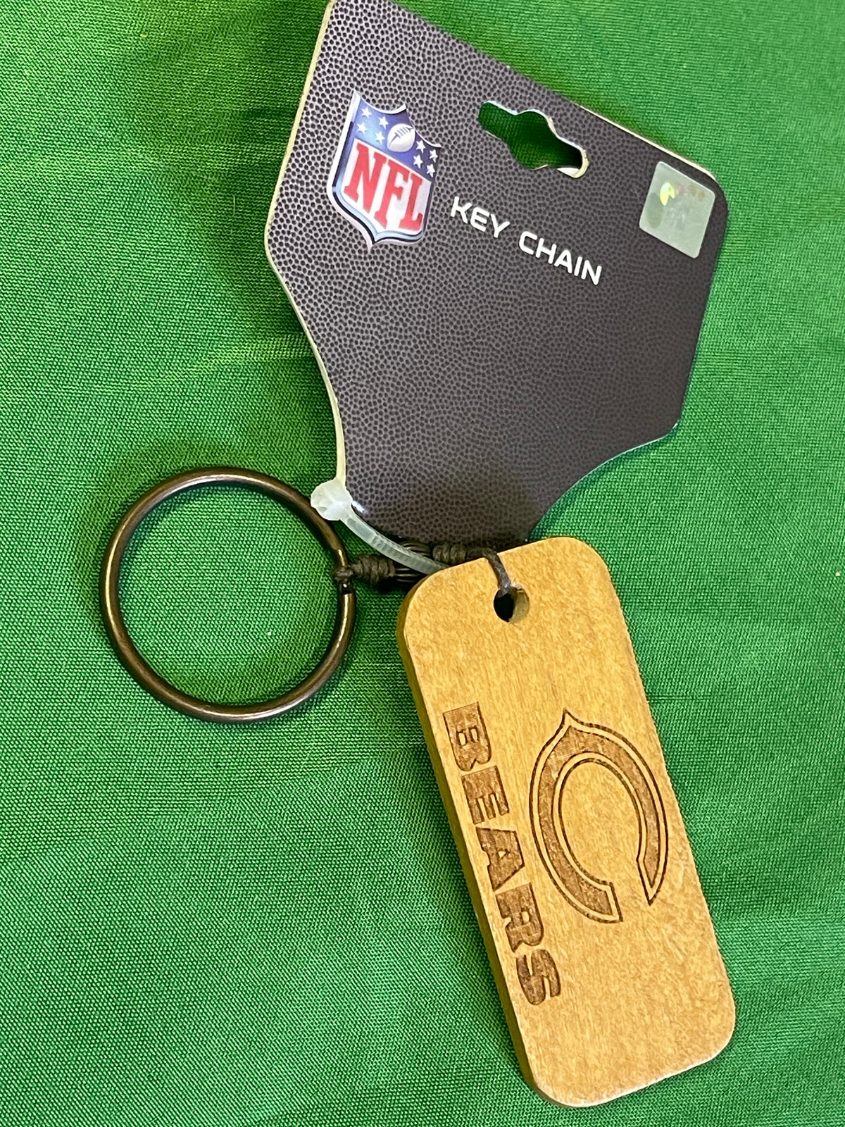 NFL Chicago Bears Wooden Engraved Keychain Key Ring NWT