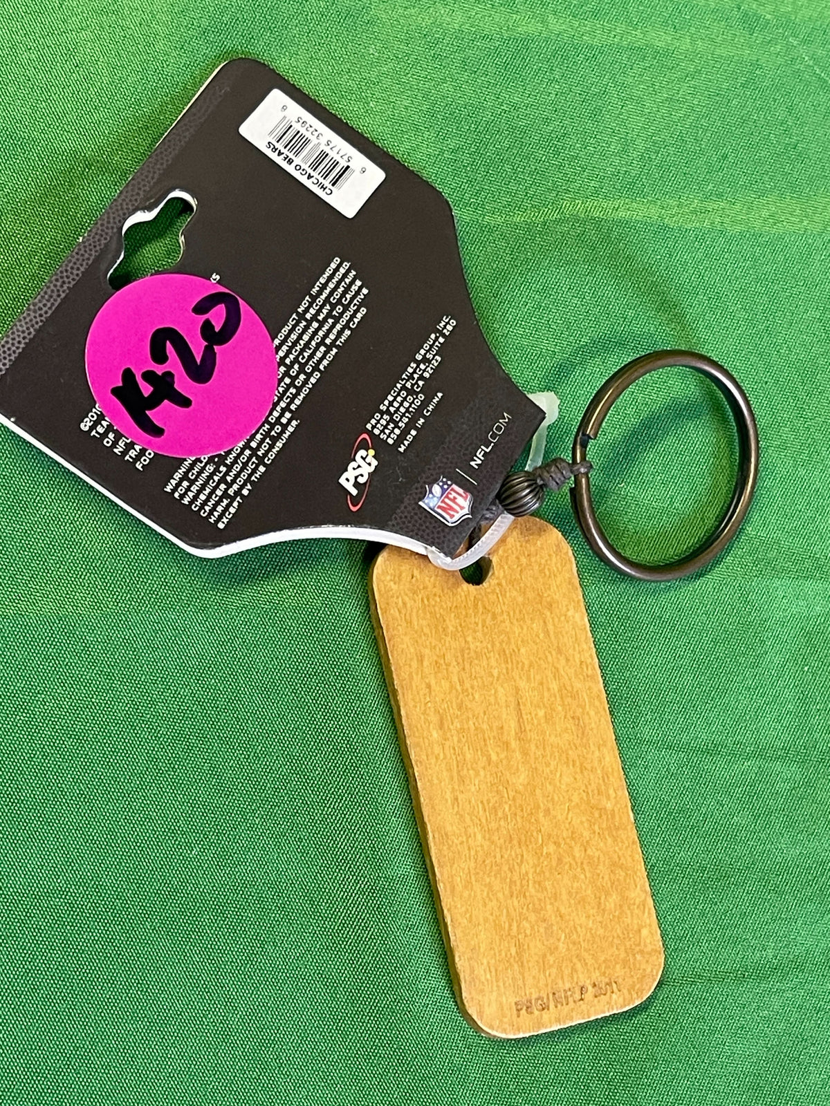 NFL Chicago Bears Wooden Engraved Keychain Key Ring NWT